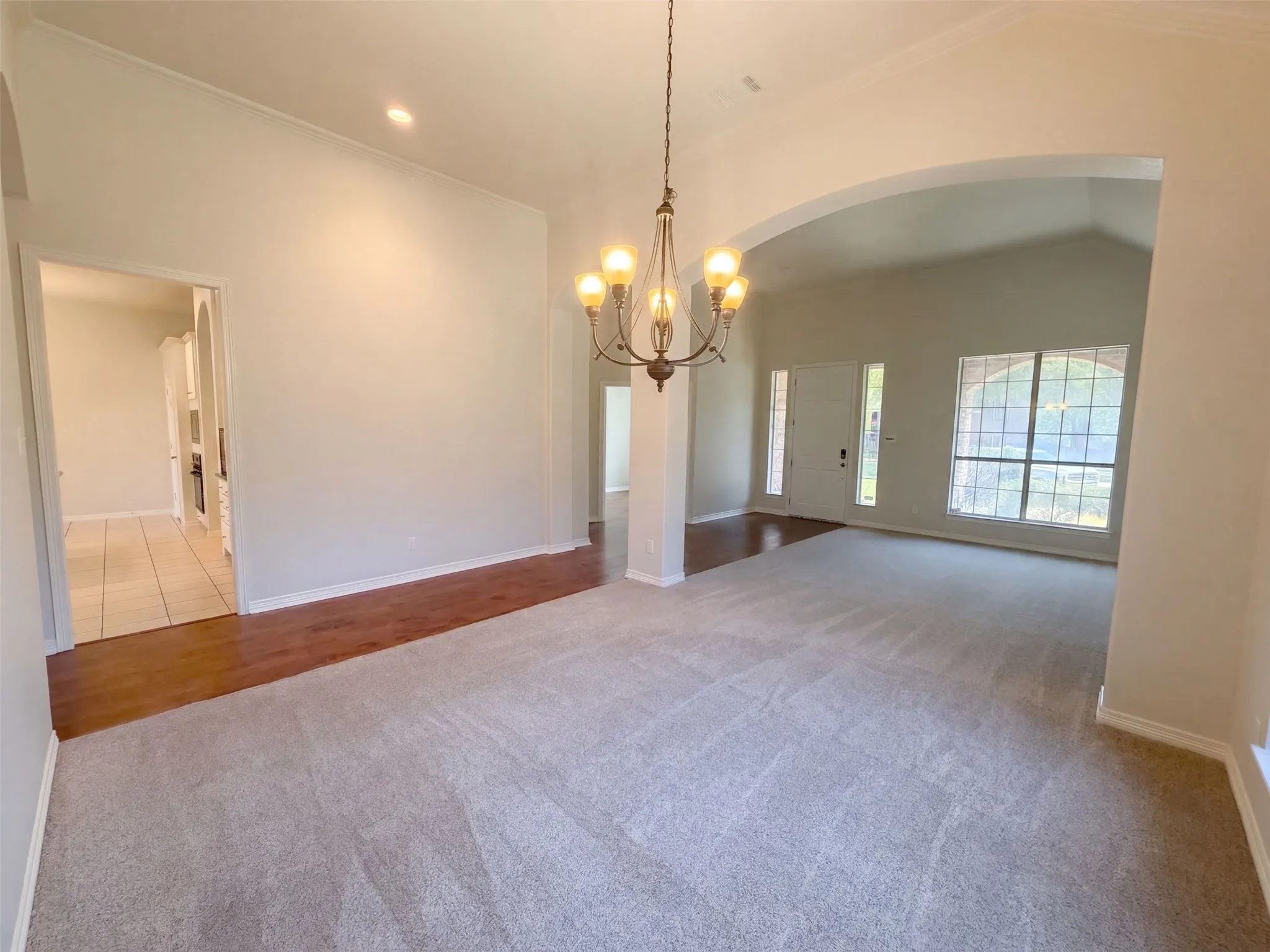 Single Family Residence For Sale in Denton County , 6 Cimarron Court, Trophy Club, Texas 76262, 4 Bedroom, 3 Bathroom, 2 Garage spaces, 2,527 Sqft, built in 1997, mls#21365675, Real Estate Agent in Trophy Club, Homes For Sale in Denton county, Homes For Sale in Trophy Club, Realtor in Trophy Club Texas, Real Estate Brokerage Independent Realty Texas, Luminita Cordes Realtor