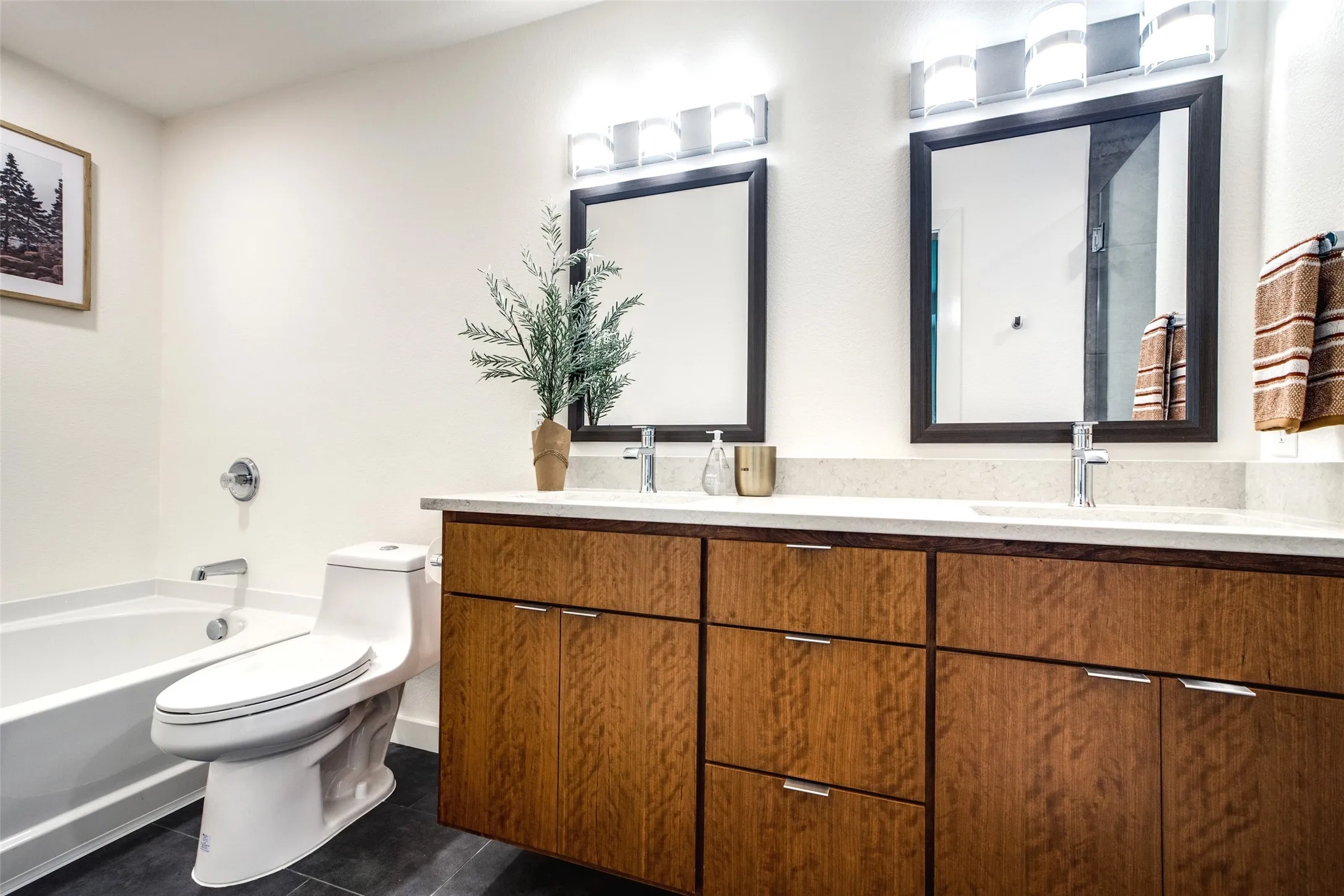 Single Family Residence For Rent in Collin County , 12685 Drexel Street, Frisco, Texas 75035, 3 Bedroom, 2 Bathroom, 2 Garage spaces, 1,640 Sqft, built in 2004, mls#21365248, Real Estate Agent in Frisco, Homes For Rent in Collin county, Homes For Rent in Frisco, Realtor in Frisco Texas, Real Estate Brokerage Independent Realty Texas, Luminita Cordes Realtor