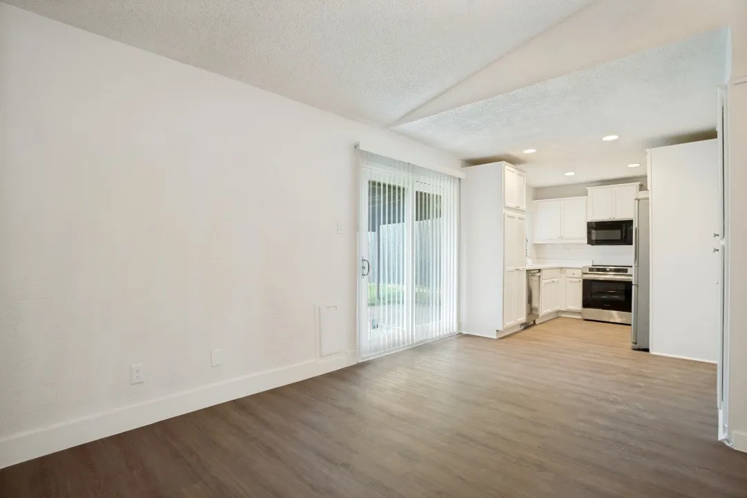 Single Family Residence For Rent in Collin County , 1412 E Park Boulevard, Plano, Texas 75074, 3 Bedroom, 2 Bathroom, 2 Garage spaces, 1,230 Sqft, built in 1967, mls#21365696, Real Estate Agent in Plano, Homes For Rent in Collin county, Homes For Rent in Plano, Realtor in Plano Texas, Real Estate Brokerage Independent Realty Texas, Luminita Cordes Realtor