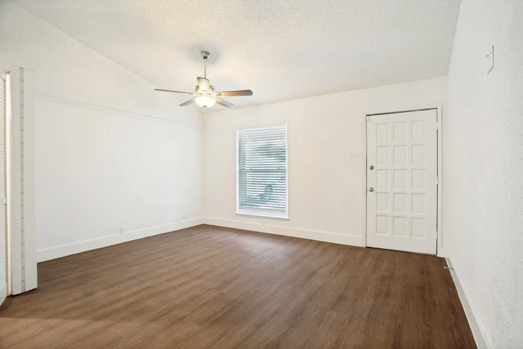 Single Family Residence For Rent in Collin County , 1412 E Park Boulevard, Plano, Texas 75074, 3 Bedroom, 2 Bathroom, 2 Garage spaces, 1,230 Sqft, built in 1967, mls#21365696, Real Estate Agent in Plano, Homes For Rent in Collin county, Homes For Rent in Plano, Realtor in Plano Texas, Real Estate Brokerage Independent Realty Texas, Luminita Cordes Realtor