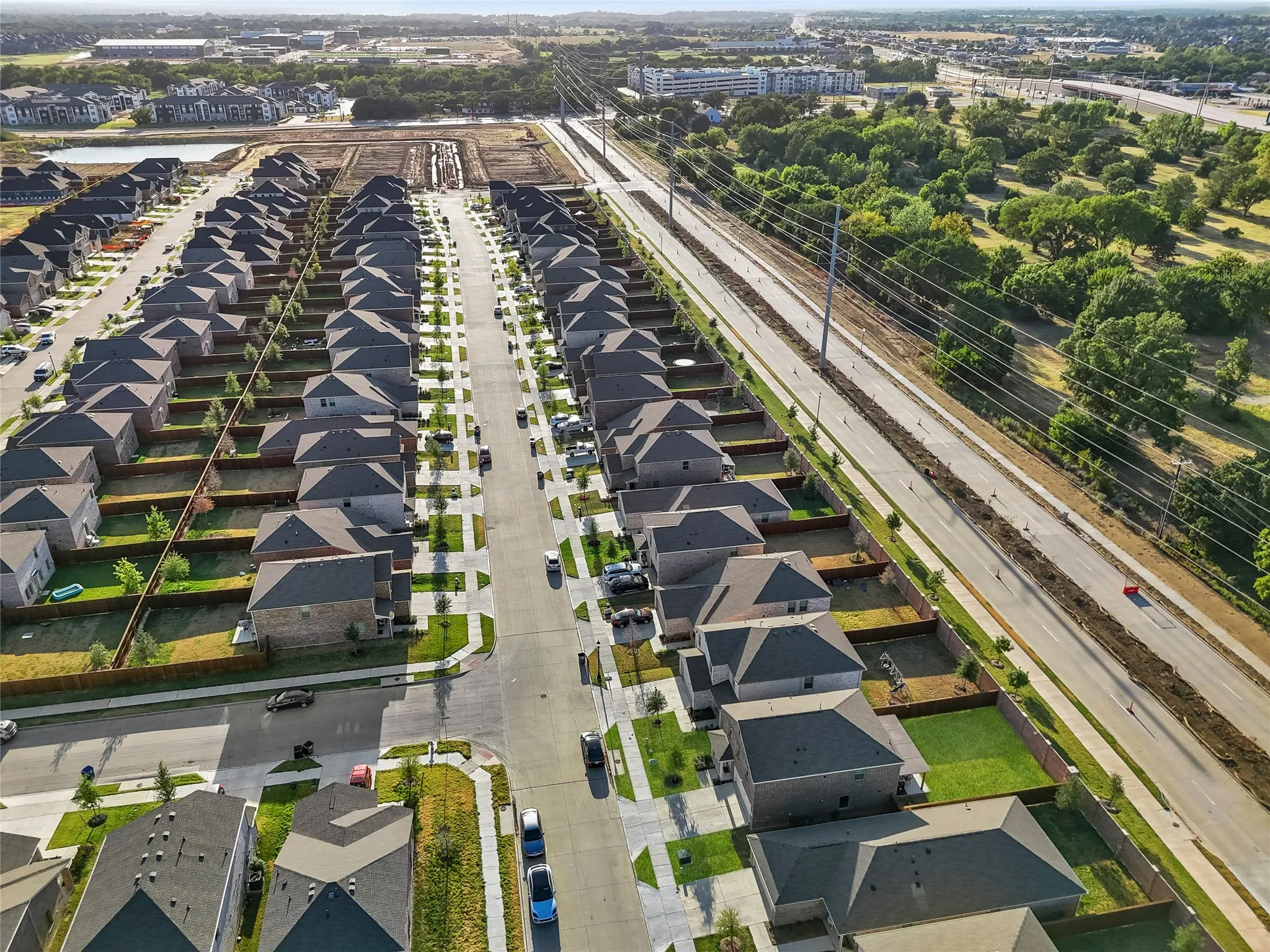 Single Family Residence For Rent in Denton County , 260 Adelina Drive, Little Elm, Texas 75068, 4 Bedroom, 3 Bathroom, 2 Garage spaces, 2,067 Sqft, built in 2024, mls#21365705, Real Estate Agent in Little Elm, Homes For Rent in Denton county, Homes For Rent in Little Elm, Realtor in Little Elm Texas, Real Estate Brokerage Independent Realty Texas, Luminita Cordes Realtor