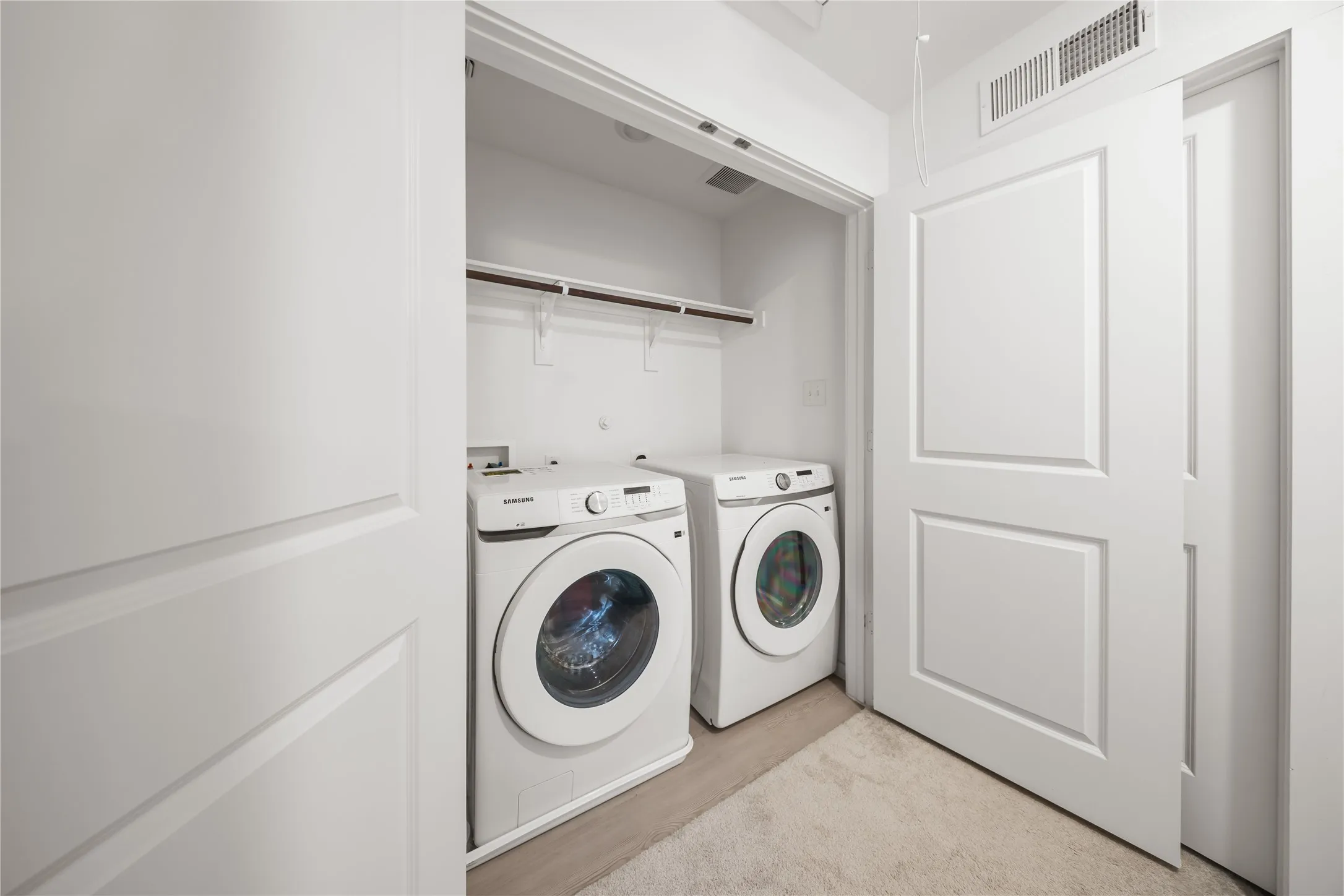 Single Family Residence For Rent in Denton County , 260 Adelina Drive, Little Elm, Texas 75068, 4 Bedroom, 3 Bathroom, 2 Garage spaces, 2,067 Sqft, built in 2024, mls#21365705, Real Estate Agent in Little Elm, Homes For Rent in Denton county, Homes For Rent in Little Elm, Realtor in Little Elm Texas, Real Estate Brokerage Independent Realty Texas, Luminita Cordes Realtor