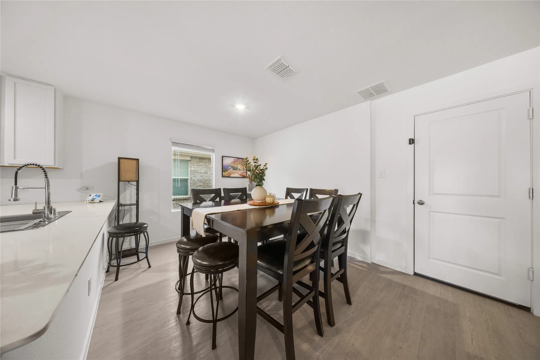 Single Family Residence For Rent in Denton County , 260 Adelina Drive, Little Elm, Texas 75068, 4 Bedroom, 3 Bathroom, 2 Garage spaces, 2,067 Sqft, built in 2024, mls#21365705, Real Estate Agent in Little Elm, Homes For Rent in Denton county, Homes For Rent in Little Elm, Realtor in Little Elm Texas, Real Estate Brokerage Independent Realty Texas, Luminita Cordes Realtor