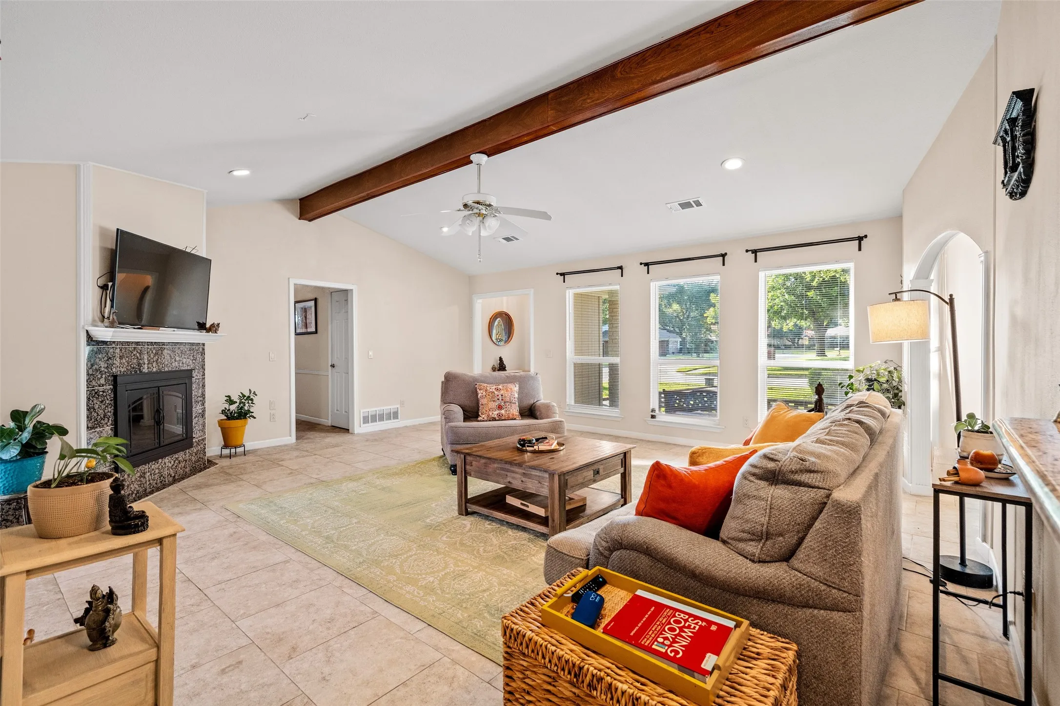 Single Family Residence For Sale in Collin County , 2304 Glen Forest Lane, Plano, Texas 75023, 3 Bedroom, 2 Bathroom, 2 Garage spaces, 1,770 Sqft, built in 1975, mls#21363851, Real Estate Agent in Plano, Homes For Sale in Collin county, Homes For Sale in Plano, Realtor in Plano Texas, Real Estate Brokerage Independent Realty Texas, Luminita Cordes Realtor