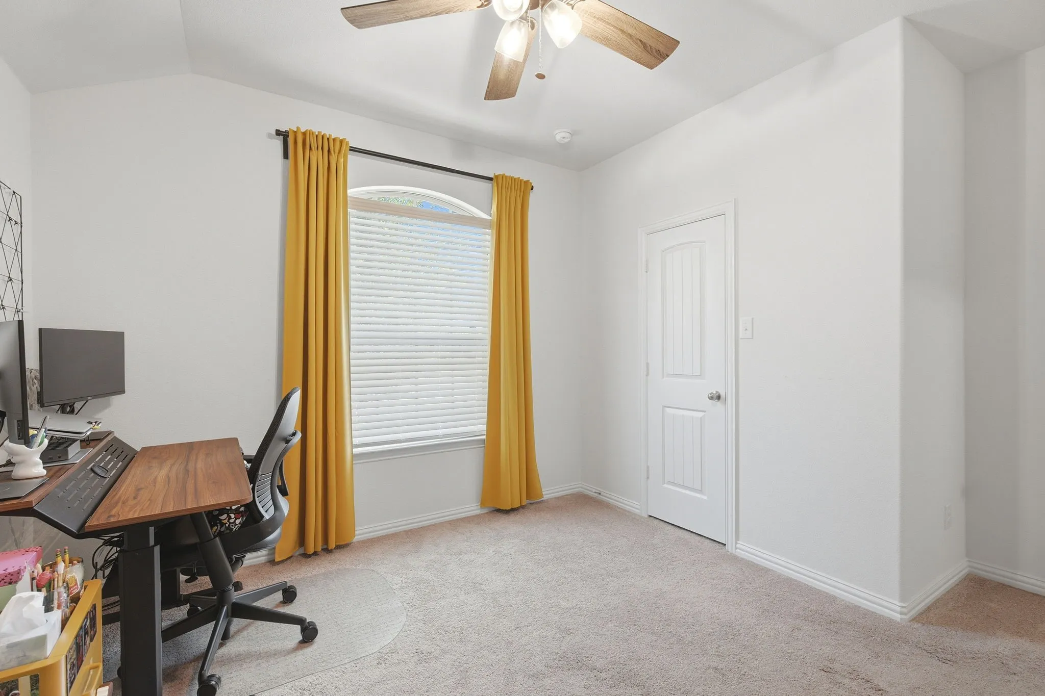 Single Family Residence For Sale in Denton County , 4529 Conrad Avenue, Celina, Texas 76227, 4 Bedroom, 2 Bathroom, 2 Garage spaces, 1,862 Sqft, built in 2019, mls#21361265, Real Estate Agent in Celina, Homes For Sale in Denton county, Homes For Sale in Celina, Realtor in Celina Texas, Real Estate Brokerage Independent Realty Texas, Luminita Cordes Realtor
