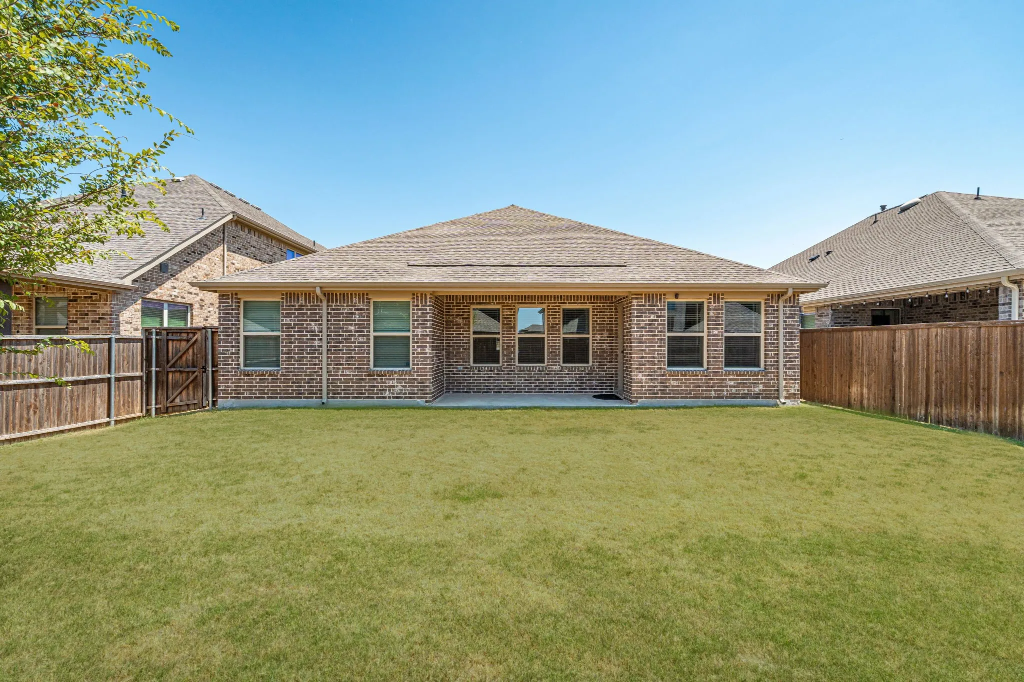 Single Family Residence For Sale in Denton County , 4529 Conrad Avenue, Celina, Texas 76227, 4 Bedroom, 2 Bathroom, 2 Garage spaces, 1,862 Sqft, built in 2019, mls#21361265, Real Estate Agent in Celina, Homes For Sale in Denton county, Homes For Sale in Celina, Realtor in Celina Texas, Real Estate Brokerage Independent Realty Texas, Luminita Cordes Realtor