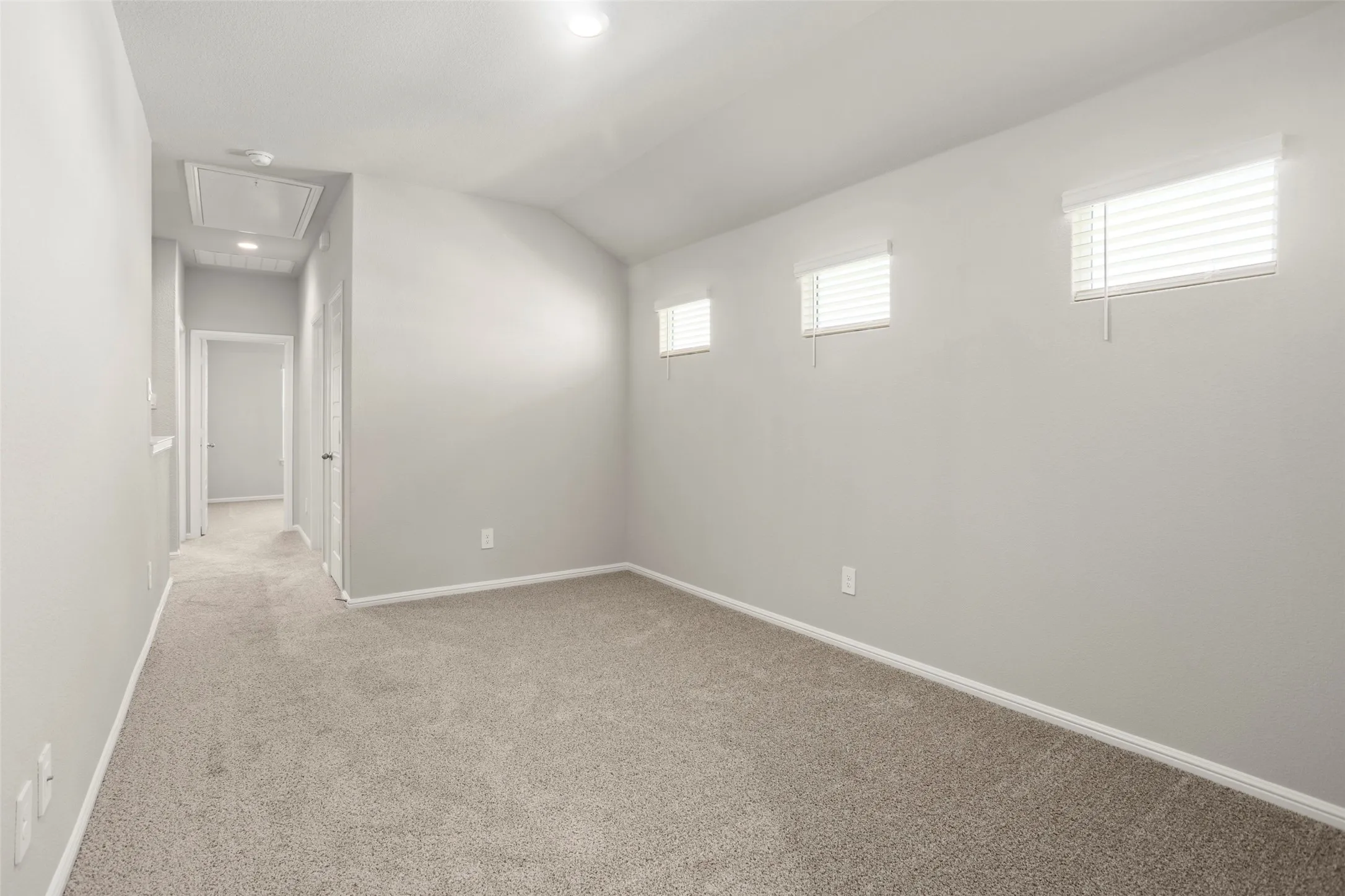 Townhouse For Rent in Tarrant County , 3453 Lake District Lane, Fort Worth, Texas 76135, 3 Bedroom, 3 Bathroom, 2 Garage spaces, 1,805 Sqft, built in 2024, mls#21365094, Real Estate Agent in Fort Worth, Homes For Rent in Tarrant county, Homes For Rent in Fort Worth, Realtor in Fort Worth Texas, Real Estate Brokerage Independent Realty Texas, Luminita Cordes Realtor