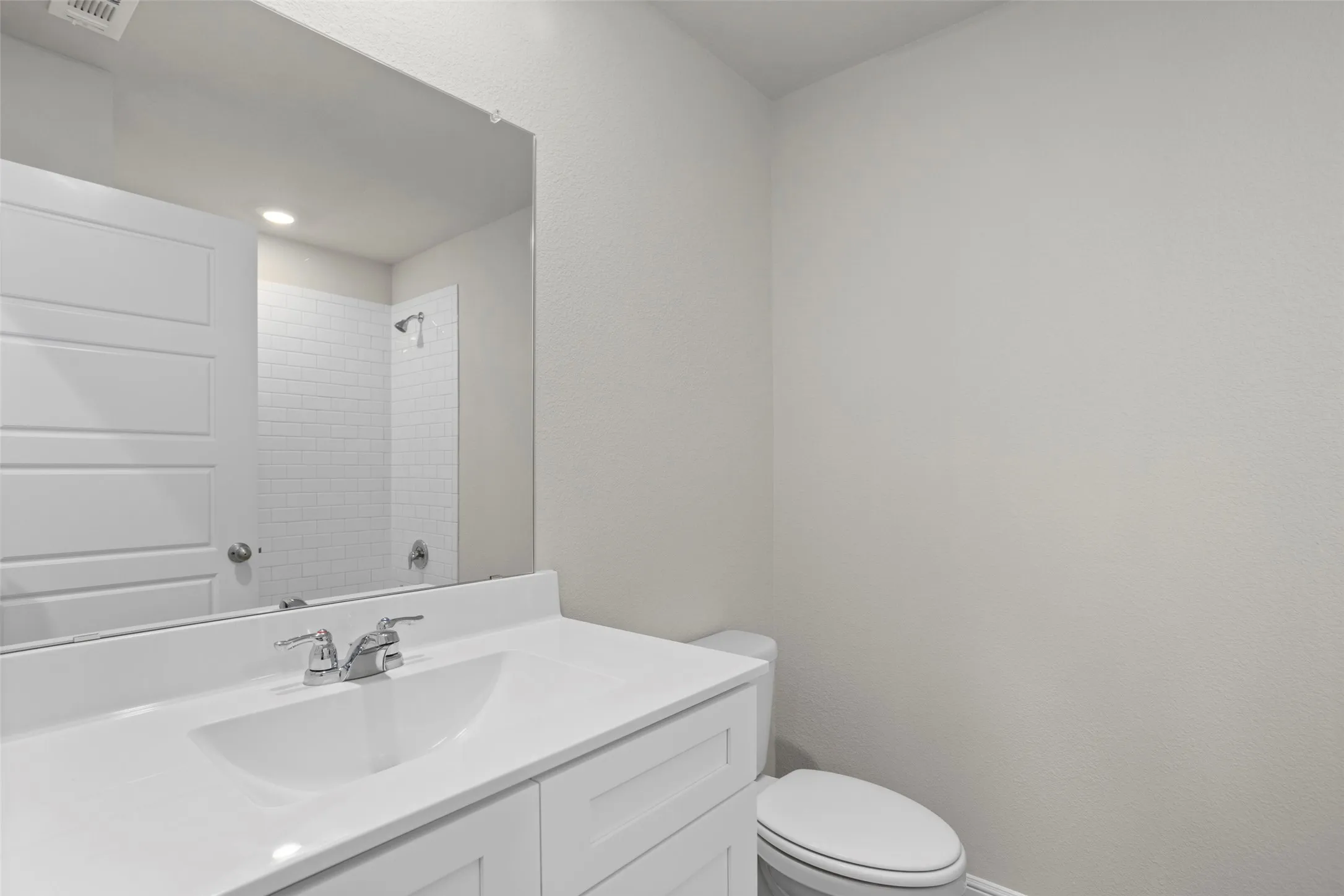 Townhouse For Rent in Tarrant County , 3453 Lake District Lane, Fort Worth, Texas 76135, 3 Bedroom, 3 Bathroom, 2 Garage spaces, 1,805 Sqft, built in 2024, mls#21365094, Real Estate Agent in Fort Worth, Homes For Rent in Tarrant county, Homes For Rent in Fort Worth, Realtor in Fort Worth Texas, Real Estate Brokerage Independent Realty Texas, Luminita Cordes Realtor
