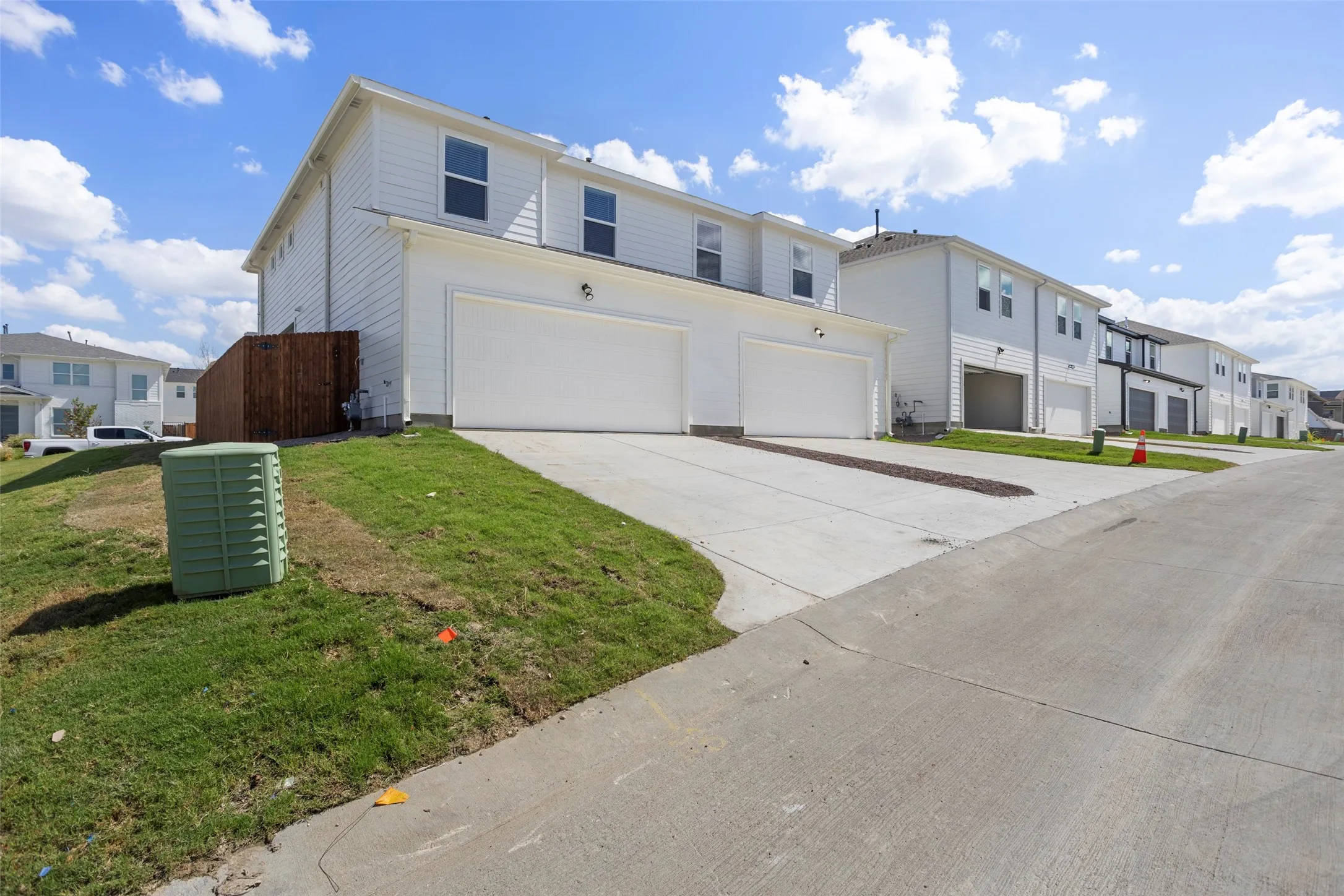 Townhouse For Rent in Tarrant County , 3453 Lake District Lane, Fort Worth, Texas 76135, 3 Bedroom, 3 Bathroom, 2 Garage spaces, 1,805 Sqft, built in 2024, mls#21365094, Real Estate Agent in Fort Worth, Homes For Rent in Tarrant county, Homes For Rent in Fort Worth, Realtor in Fort Worth Texas, Real Estate Brokerage Independent Realty Texas, Luminita Cordes Realtor