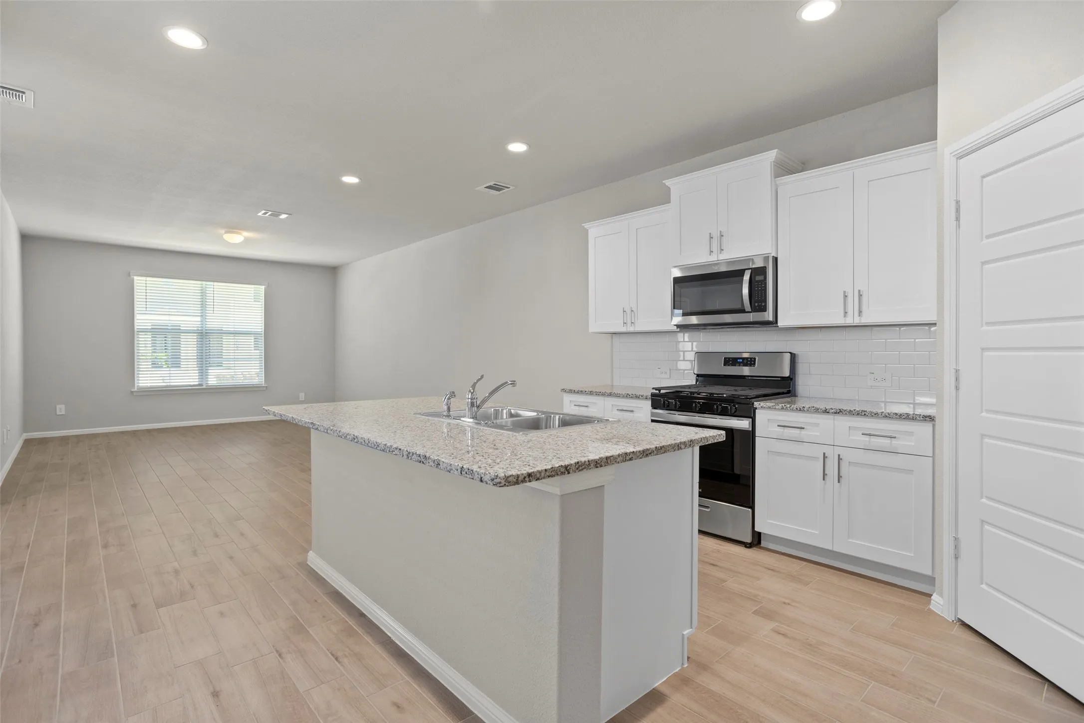 Townhouse For Rent in Tarrant County , 3453 Lake District Lane, Fort Worth, Texas 76135, 3 Bedroom, 3 Bathroom, 2 Garage spaces, 1,805 Sqft, built in 2024, mls#21365094, Real Estate Agent in Fort Worth, Homes For Rent in Tarrant county, Homes For Rent in Fort Worth, Realtor in Fort Worth Texas, Real Estate Brokerage Independent Realty Texas, Luminita Cordes Realtor