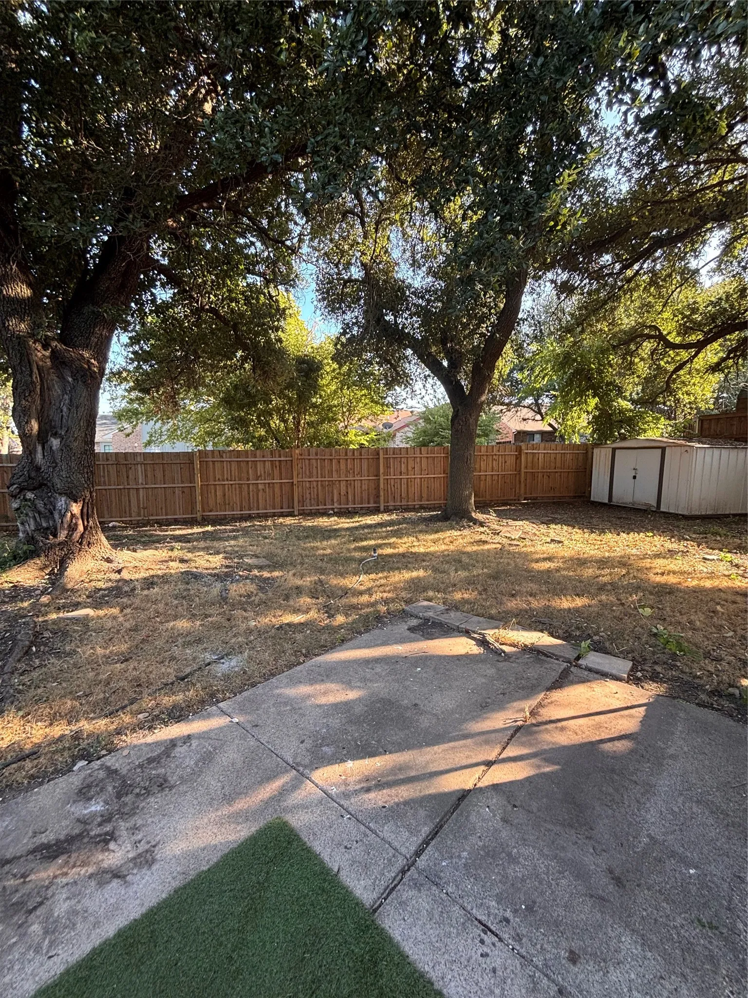 Single Family Residence For Sale in Dallas County , 7402 Red Osier Road, Dallas, Texas 75249, 3 Bedroom, 2 Bathroom, 2 Garage spaces, 1,670 Sqft, built in 1982, mls#21364461, Real Estate Agent in Dallas, Homes For Sale in Dallas county, Homes For Sale in Dallas, Realtor in Dallas Texas, Real Estate Brokerage Independent Realty Texas, Luminita Cordes Realtor