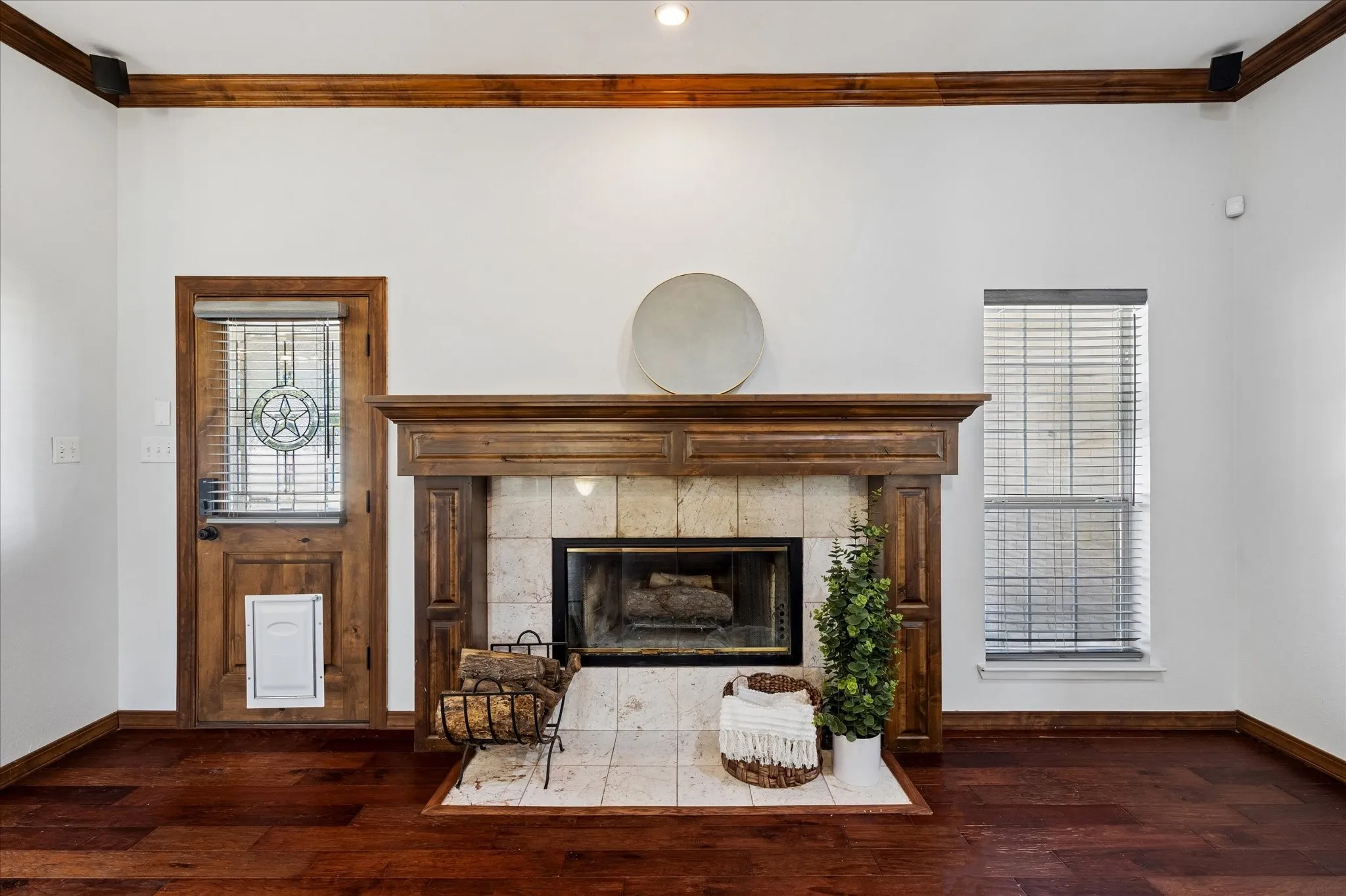Single Family Residence For Sale in Tarrant County , 3750 Kennedale New Hope Road, Kennedale, Texas 76060, 4 Bedroom, 2 Bathroom, 4 Garage spaces, 2,598 Sqft, built in 1995, mls#21364995, Real Estate Agent in Kennedale, Homes For Sale in Tarrant county, Homes For Sale in Kennedale, Realtor in Kennedale Texas, Real Estate Brokerage Independent Realty Texas, Luminita Cordes Realtor