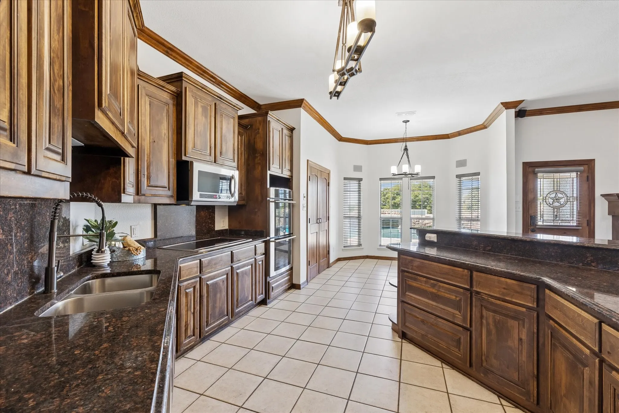 Single Family Residence For Sale in Tarrant County , 3750 Kennedale New Hope Road, Kennedale, Texas 76060, 4 Bedroom, 2 Bathroom, 4 Garage spaces, 2,598 Sqft, built in 1995, mls#21364995, Real Estate Agent in Kennedale, Homes For Sale in Tarrant county, Homes For Sale in Kennedale, Realtor in Kennedale Texas, Real Estate Brokerage Independent Realty Texas, Luminita Cordes Realtor