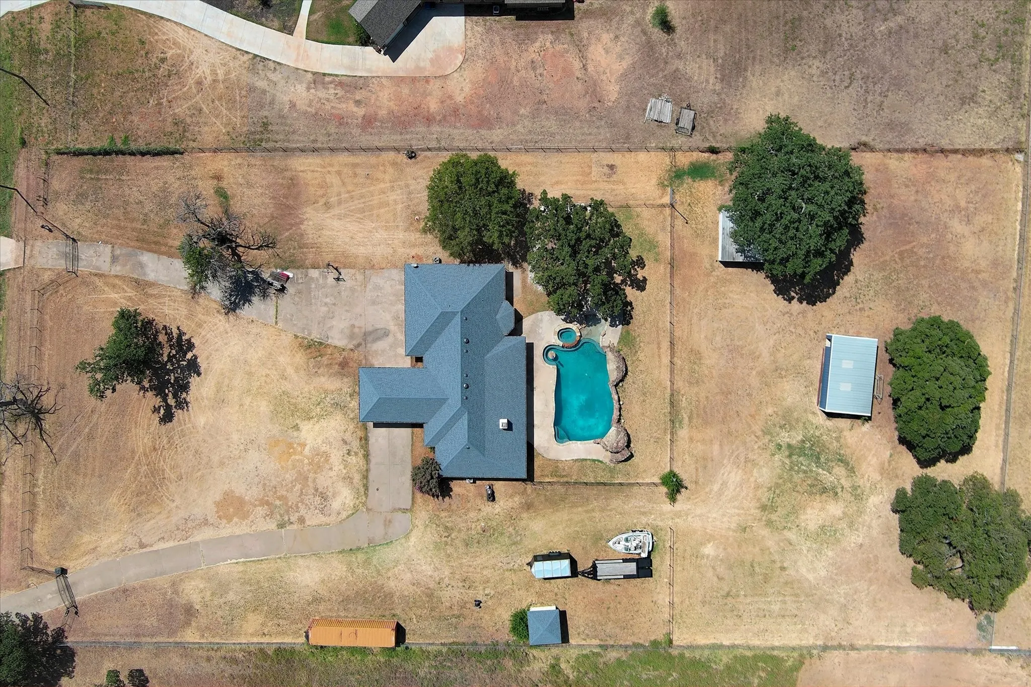 Single Family Residence For Sale in Tarrant County , 3750 Kennedale New Hope Road, Kennedale, Texas 76060, 4 Bedroom, 2 Bathroom, 4 Garage spaces, 2,598 Sqft, built in 1995, mls#21364995, Real Estate Agent in Kennedale, Homes For Sale in Tarrant county, Homes For Sale in Kennedale, Realtor in Kennedale Texas, Real Estate Brokerage Independent Realty Texas, Luminita Cordes Realtor