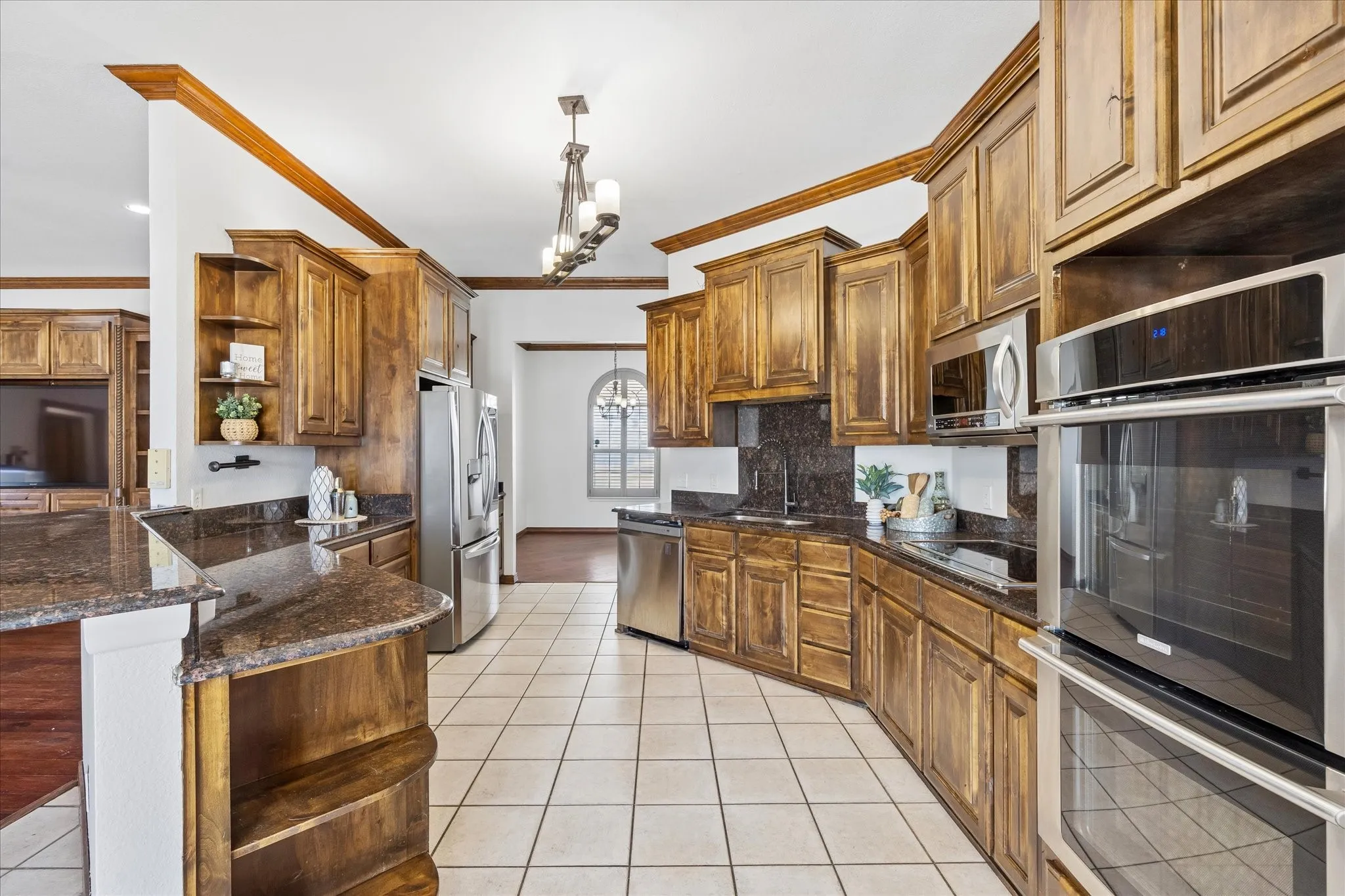 Single Family Residence For Sale in Tarrant County , 3750 Kennedale New Hope Road, Kennedale, Texas 76060, 4 Bedroom, 2 Bathroom, 4 Garage spaces, 2,598 Sqft, built in 1995, mls#21364995, Real Estate Agent in Kennedale, Homes For Sale in Tarrant county, Homes For Sale in Kennedale, Realtor in Kennedale Texas, Real Estate Brokerage Independent Realty Texas, Luminita Cordes Realtor