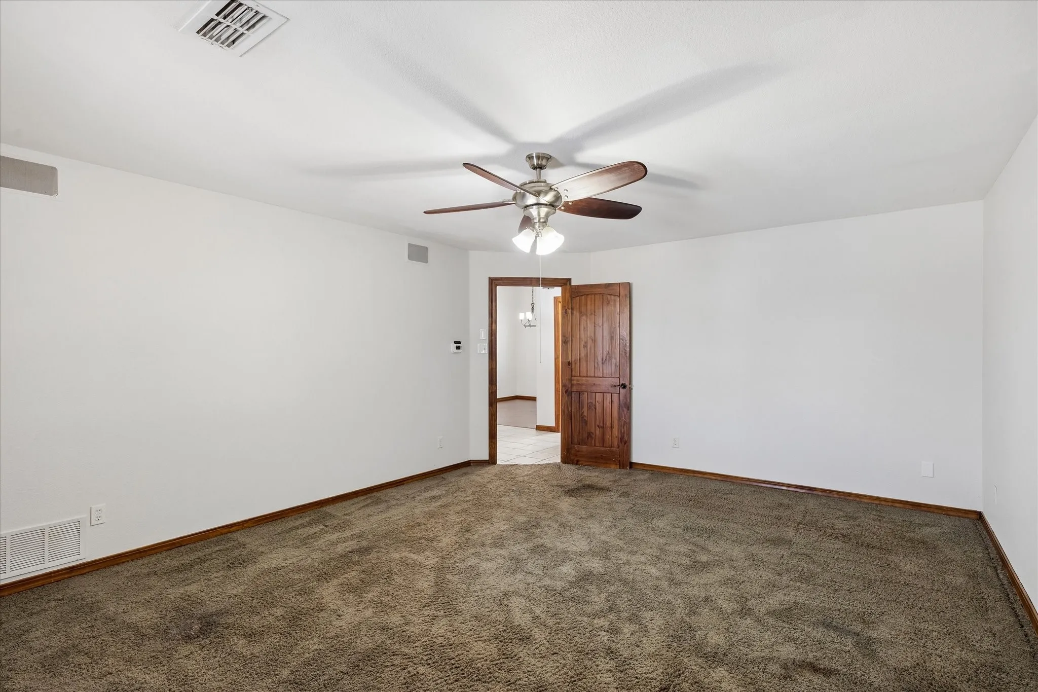 Single Family Residence For Sale in Tarrant County , 3750 Kennedale New Hope Road, Kennedale, Texas 76060, 4 Bedroom, 2 Bathroom, 4 Garage spaces, 2,598 Sqft, built in 1995, mls#21364995, Real Estate Agent in Kennedale, Homes For Sale in Tarrant county, Homes For Sale in Kennedale, Realtor in Kennedale Texas, Real Estate Brokerage Independent Realty Texas, Luminita Cordes Realtor