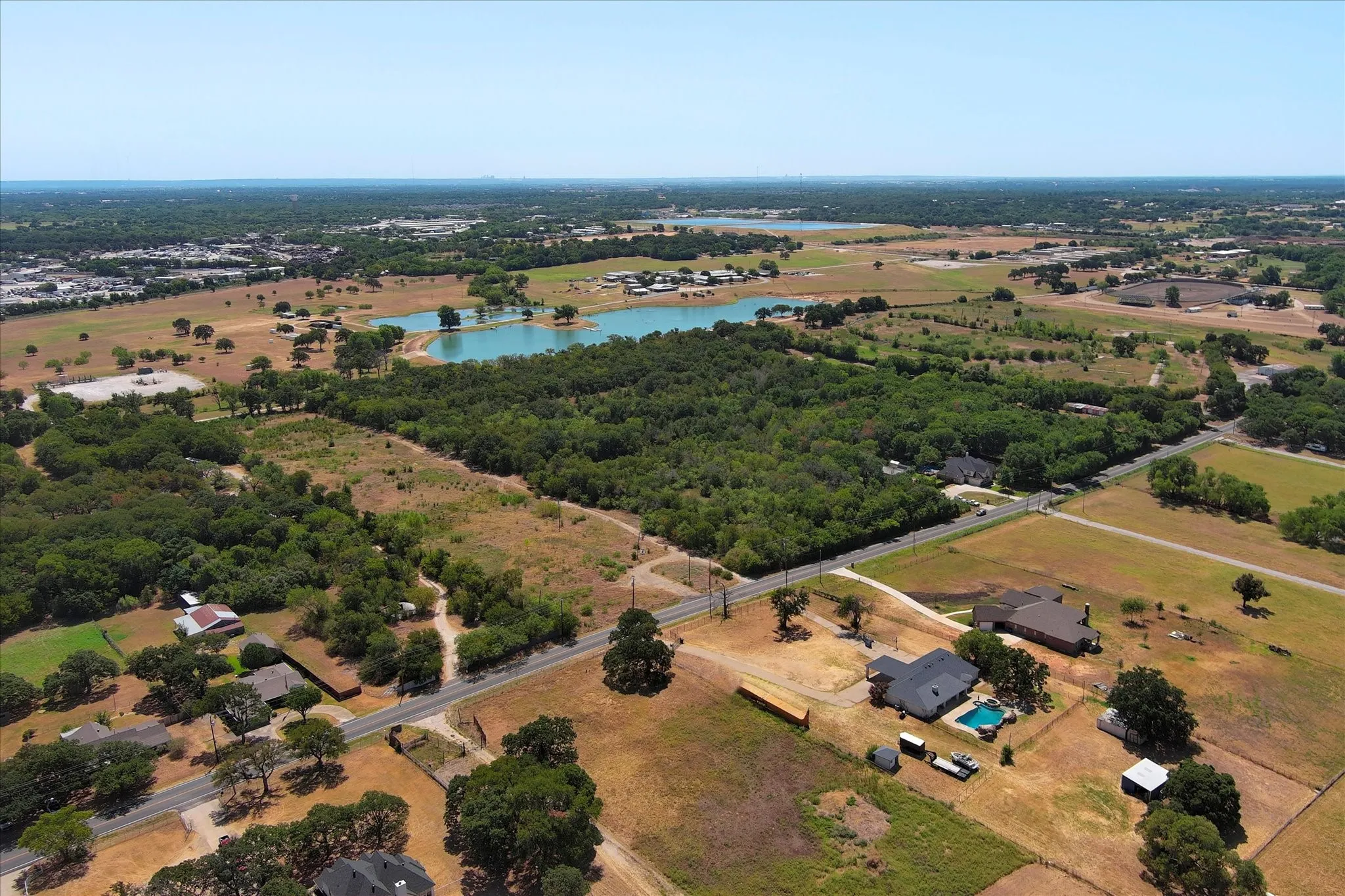 Single Family Residence For Sale in Tarrant County , 3750 Kennedale New Hope Road, Kennedale, Texas 76060, 4 Bedroom, 2 Bathroom, 4 Garage spaces, 2,598 Sqft, built in 1995, mls#21364995, Real Estate Agent in Kennedale, Homes For Sale in Tarrant county, Homes For Sale in Kennedale, Realtor in Kennedale Texas, Real Estate Brokerage Independent Realty Texas, Luminita Cordes Realtor