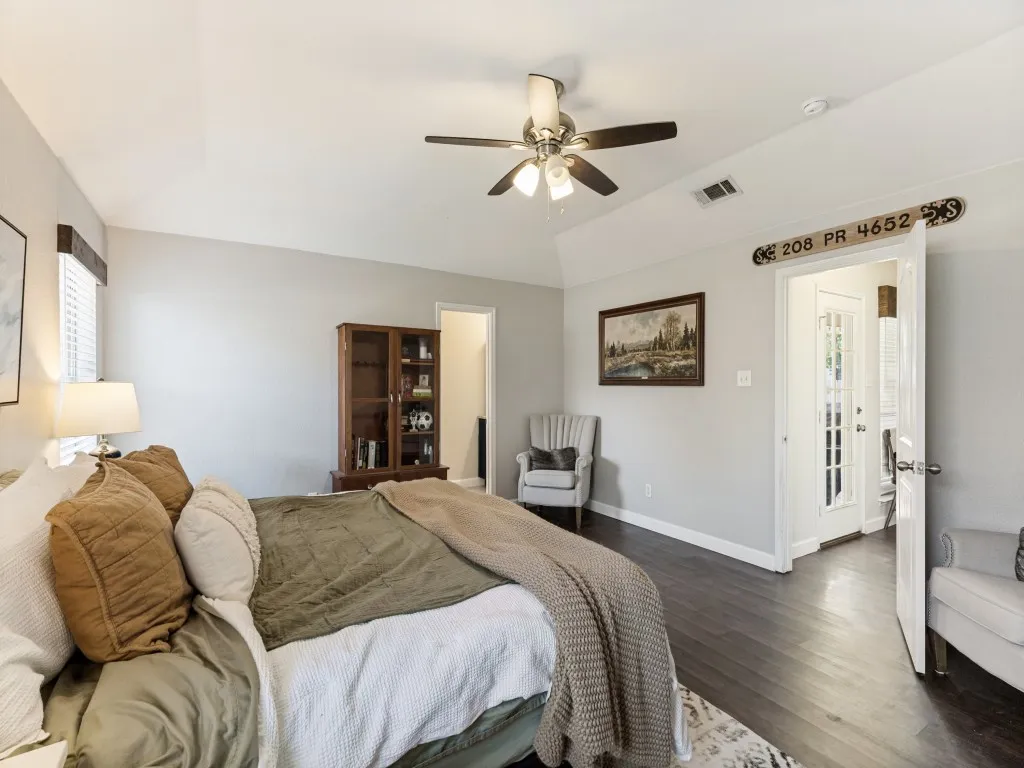 Single Family Residence For Sale in Tarrant County , 420 Marsha Street, Saginaw, Texas 76179, 3 Bedroom, 2 Bathroom, 2 Garage spaces, 1,633 Sqft, built in 2003, mls#21365710, Real Estate Agent in Saginaw, Homes For Sale in Tarrant county, Homes For Sale in Saginaw, Realtor in Saginaw Texas, Real Estate Brokerage Independent Realty Texas, Luminita Cordes Realtor