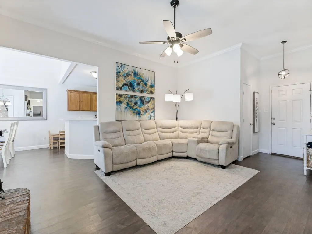 Single Family Residence For Sale in Tarrant County , 420 Marsha Street, Saginaw, Texas 76179, 3 Bedroom, 2 Bathroom, 2 Garage spaces, 1,633 Sqft, built in 2003, mls#21365710, Real Estate Agent in Saginaw, Homes For Sale in Tarrant county, Homes For Sale in Saginaw, Realtor in Saginaw Texas, Real Estate Brokerage Independent Realty Texas, Luminita Cordes Realtor
