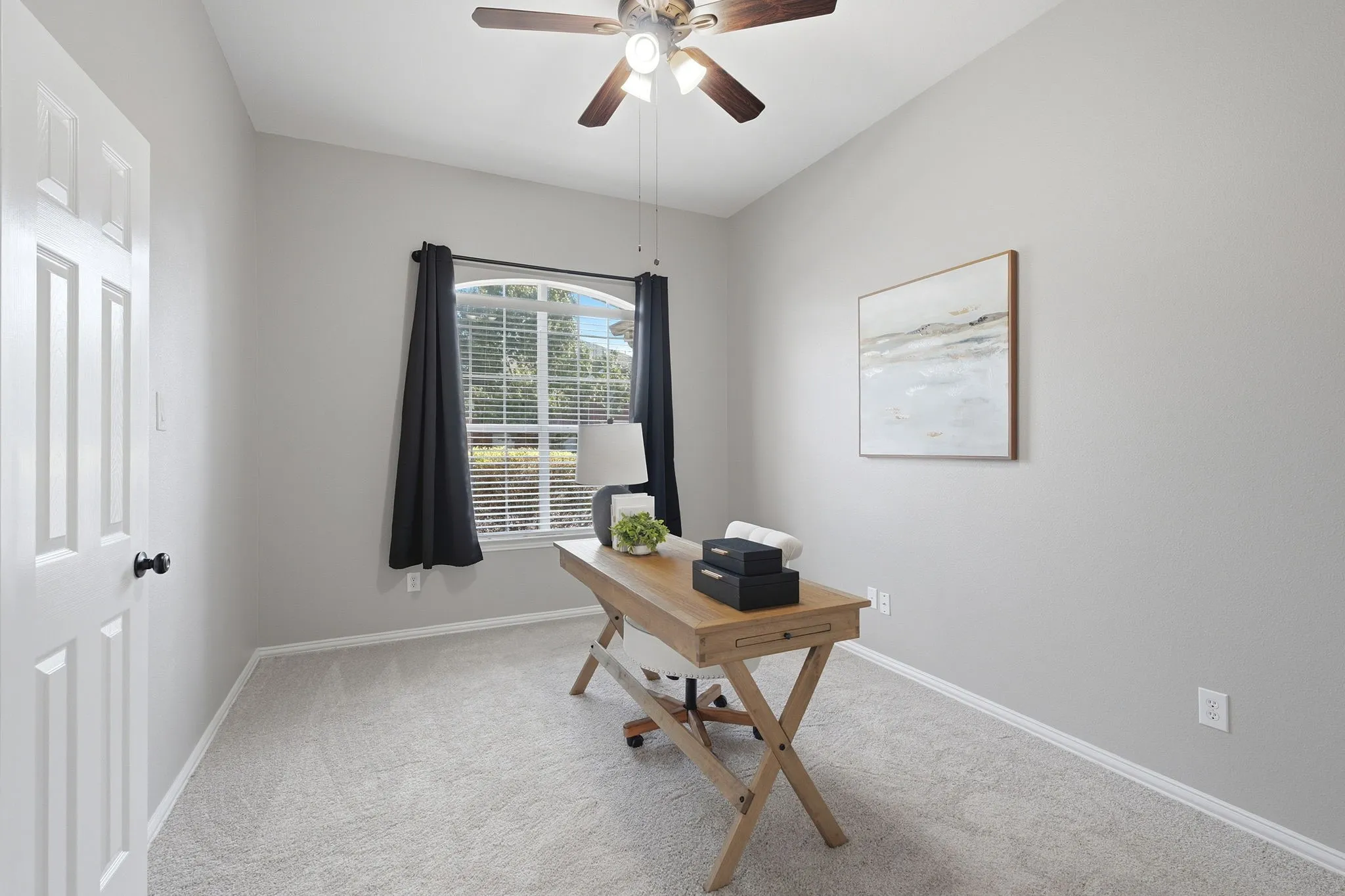 Single Family Residence For Sale in Denton County , 5533 Glenview Lane, The Colony, Texas 75056, 4 Bedroom, 2 Bathroom, 2 Garage spaces, 2,678 Sqft, built in 2001, mls#21364480, Real Estate Agent in The Colony, Homes For Sale in Denton county, Homes For Sale in The Colony, Realtor in The Colony Texas, Real Estate Brokerage Independent Realty Texas, Luminita Cordes Realtor
