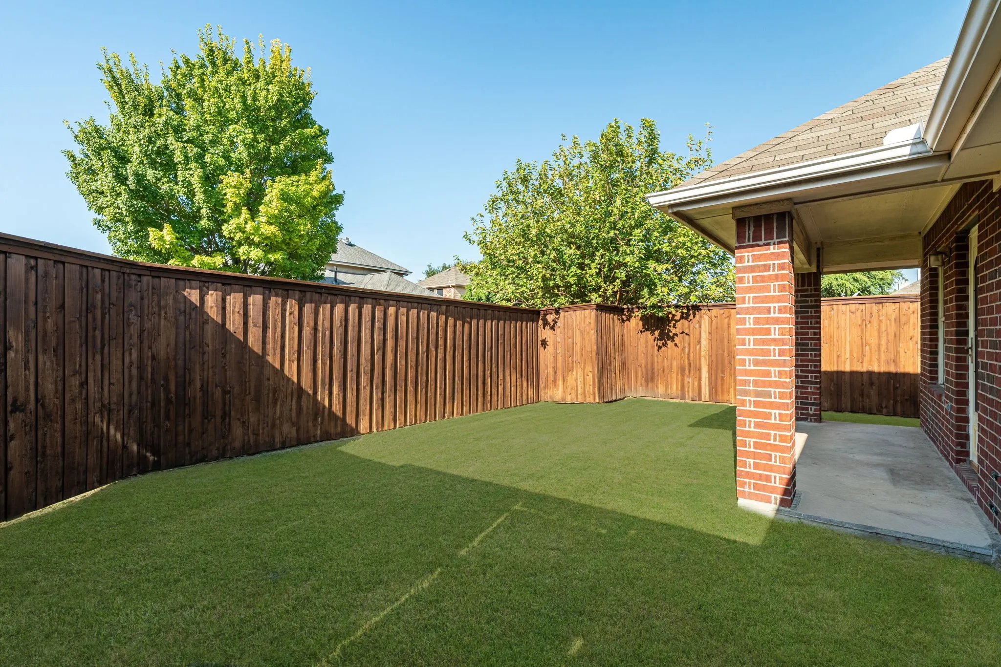 Single Family Residence For Sale in Denton County , 5533 Glenview Lane, The Colony, Texas 75056, 4 Bedroom, 2 Bathroom, 2 Garage spaces, 2,678 Sqft, built in 2001, mls#21364480, Real Estate Agent in The Colony, Homes For Sale in Denton county, Homes For Sale in The Colony, Realtor in The Colony Texas, Real Estate Brokerage Independent Realty Texas, Luminita Cordes Realtor