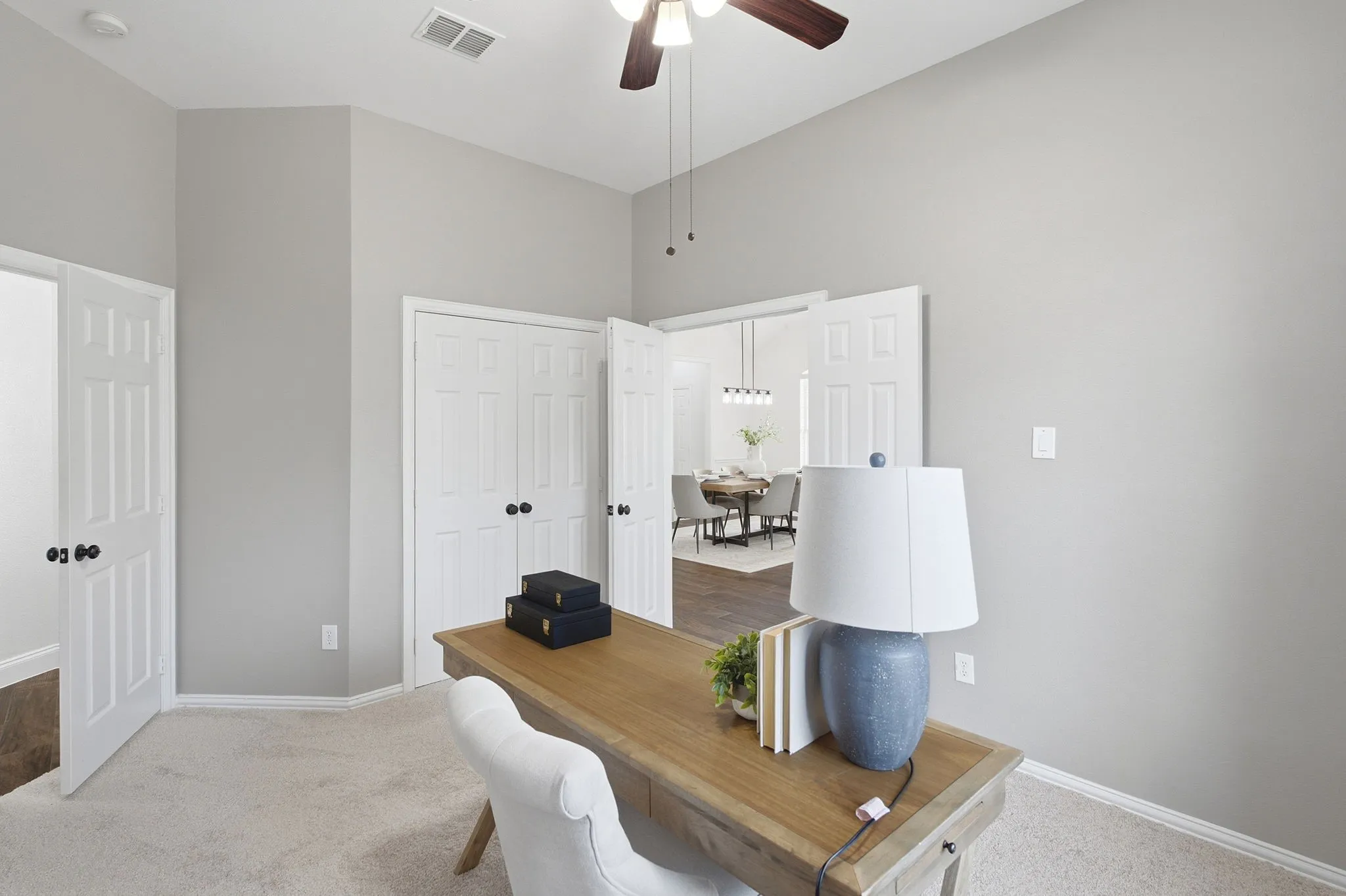 Single Family Residence For Sale in Denton County , 5533 Glenview Lane, The Colony, Texas 75056, 4 Bedroom, 2 Bathroom, 2 Garage spaces, 2,678 Sqft, built in 2001, mls#21364480, Real Estate Agent in The Colony, Homes For Sale in Denton county, Homes For Sale in The Colony, Realtor in The Colony Texas, Real Estate Brokerage Independent Realty Texas, Luminita Cordes Realtor