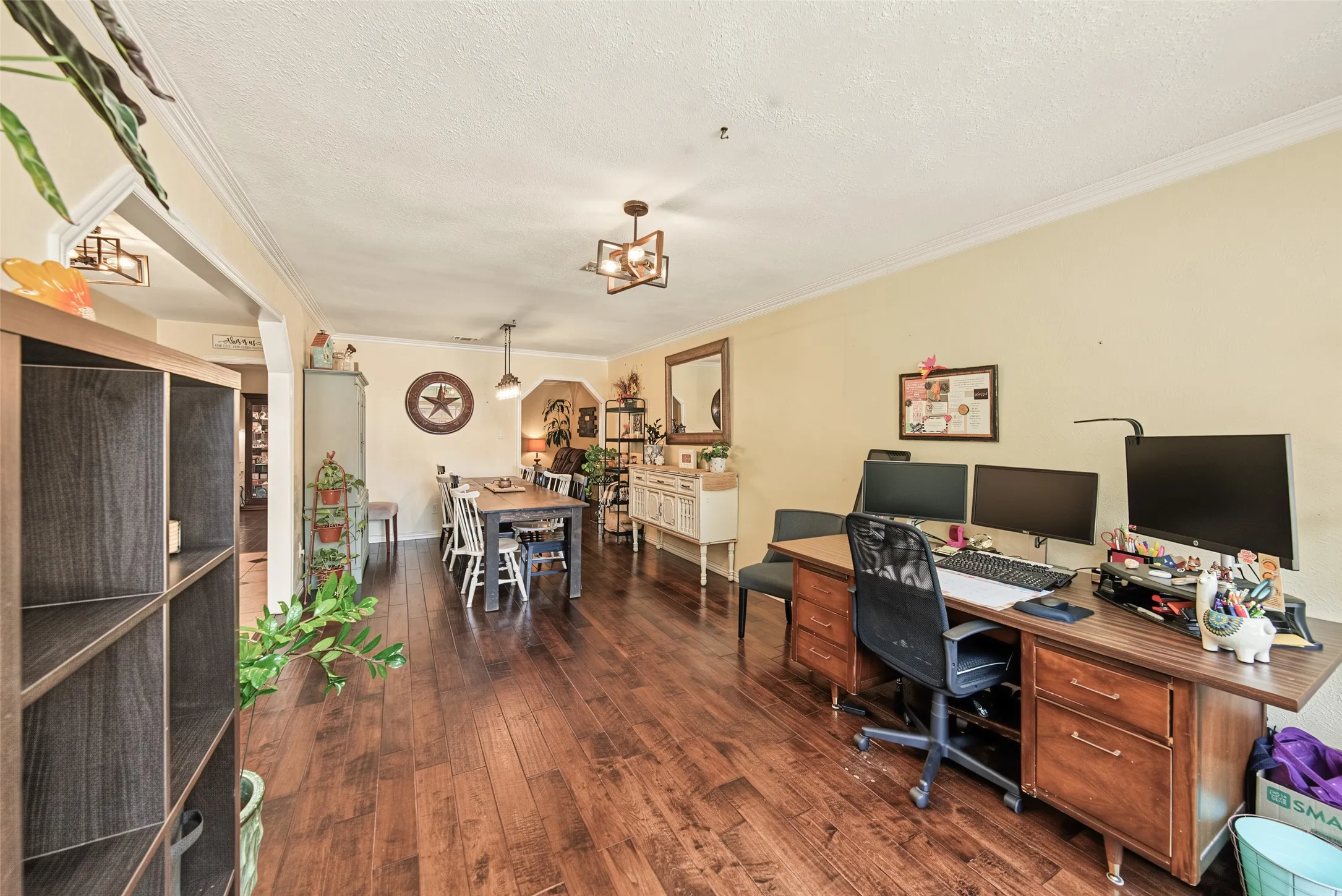 With natural light pouring in, this area can be used for a sitting or flex space with endless options