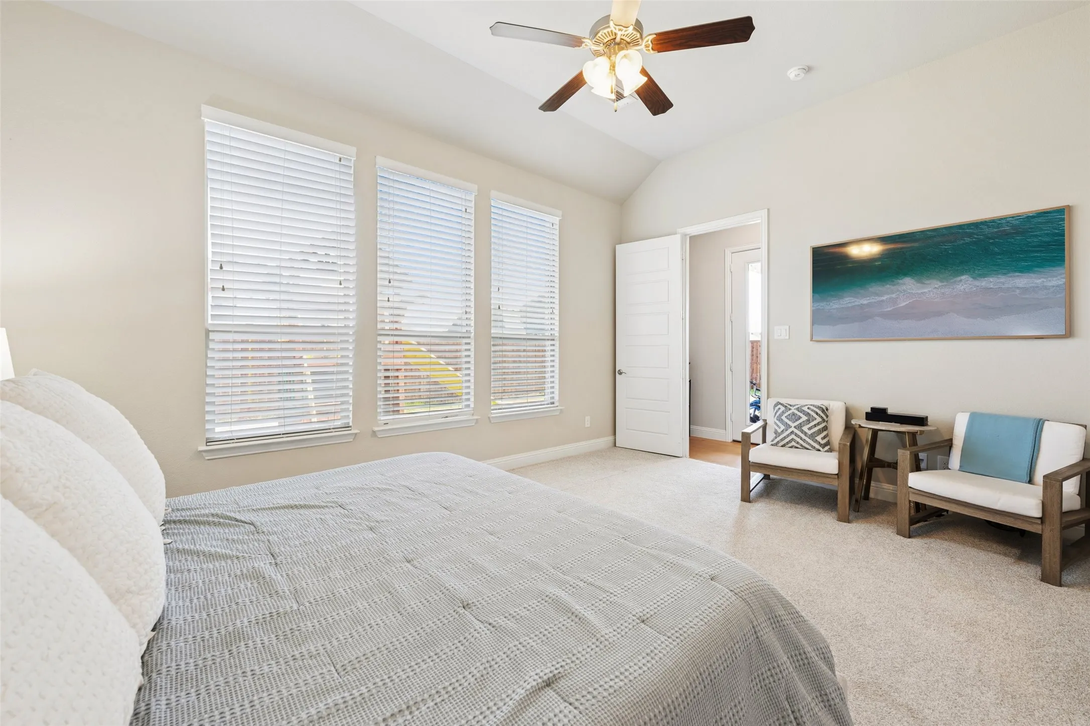 Single Family Residence For Sale in Denton County , 1116 Broadmoor Way, Roanoke, Texas 76262, 4 Bedroom, 3 Bathroom, 3 Garage spaces, 3,406 Sqft, built in 2017, mls#21364335, Real Estate Agent in Roanoke, Homes For Sale in Denton county, Homes For Sale in Roanoke, Realtor in Roanoke Texas, Real Estate Brokerage Independent Realty Texas, Luminita Cordes Realtor