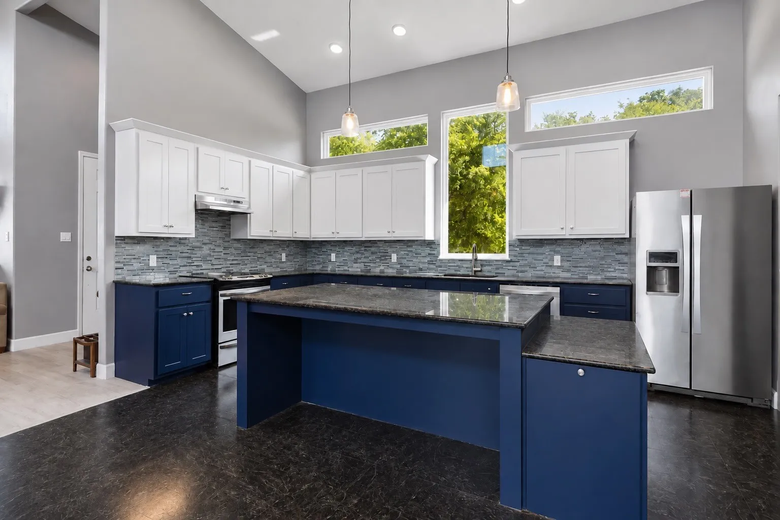 Single Family Residence For Sale in Hill County , 36067 Cedar Ridge Drive, Whitney, Texas 76692, 3 Bedroom, 3 Bathroom, 2 Garage spaces, 2,350 Sqft, built in 2020, mls#21363697, Real Estate Agent in Whitney, Homes For Sale in Hill county, Homes For Sale in Whitney, Realtor in Whitney Texas, Real Estate Brokerage Independent Realty Texas, Luminita Cordes Realtor