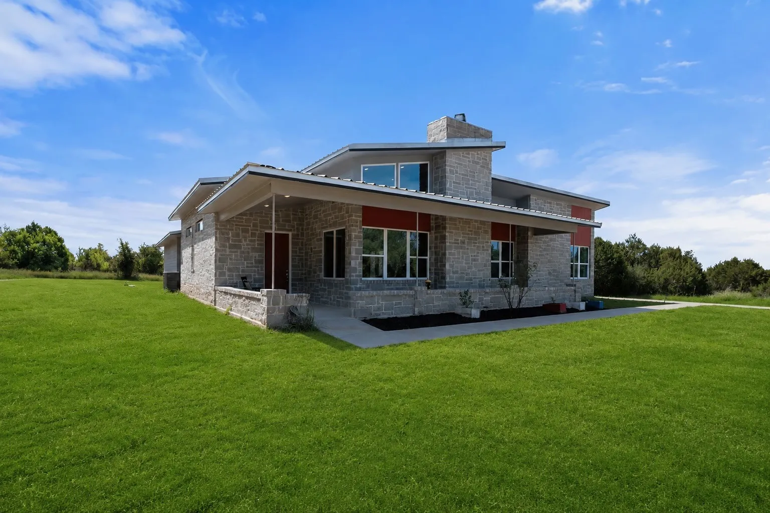 Single Family Residence For Sale in Hill County , 36067 Cedar Ridge Drive, Whitney, Texas 76692, 3 Bedroom, 3 Bathroom, 2 Garage spaces, 2,350 Sqft, built in 2020, mls#21363697, Real Estate Agent in Whitney, Homes For Sale in Hill county, Homes For Sale in Whitney, Realtor in Whitney Texas, Real Estate Brokerage Independent Realty Texas, Luminita Cordes Realtor
