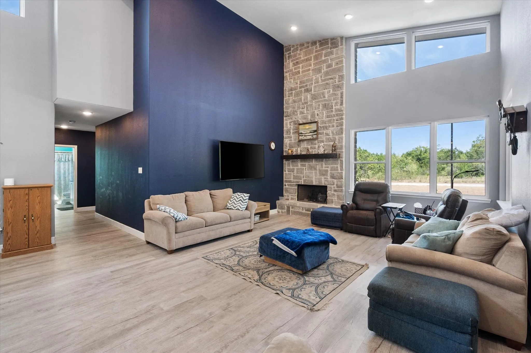Single Family Residence For Sale in Hill County , 36067 Cedar Ridge Drive, Whitney, Texas 76692, 3 Bedroom, 3 Bathroom, 2 Garage spaces, 2,350 Sqft, built in 2020, mls#21363697, Real Estate Agent in Whitney, Homes For Sale in Hill county, Homes For Sale in Whitney, Realtor in Whitney Texas, Real Estate Brokerage Independent Realty Texas, Luminita Cordes Realtor