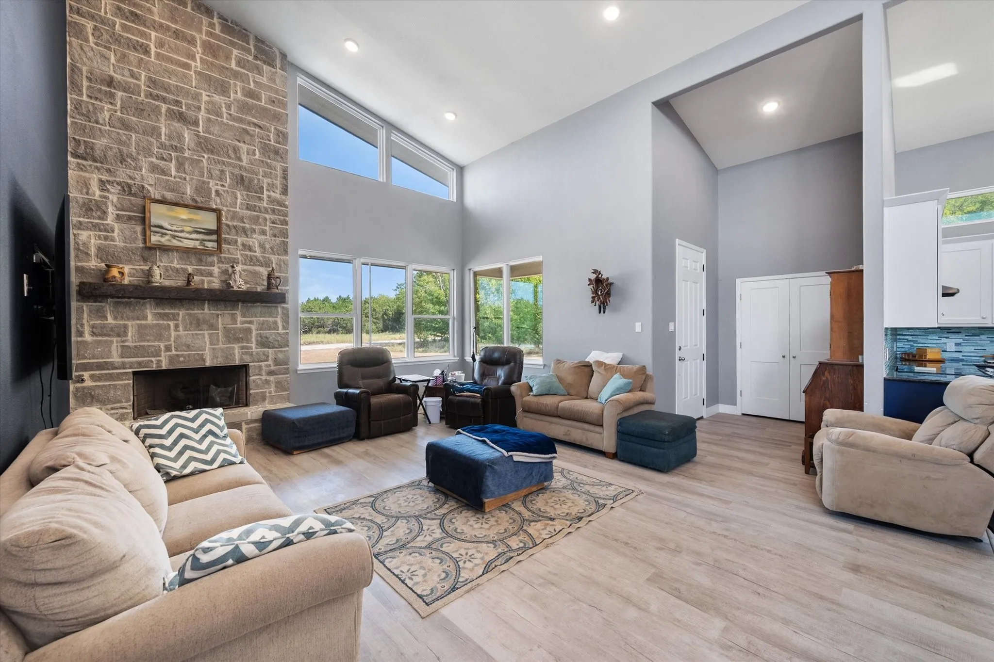 Single Family Residence For Sale in Hill County , 36067 Cedar Ridge Drive, Whitney, Texas 76692, 3 Bedroom, 3 Bathroom, 2 Garage spaces, 2,350 Sqft, built in 2020, mls#21363697, Real Estate Agent in Whitney, Homes For Sale in Hill county, Homes For Sale in Whitney, Realtor in Whitney Texas, Real Estate Brokerage Independent Realty Texas, Luminita Cordes Realtor