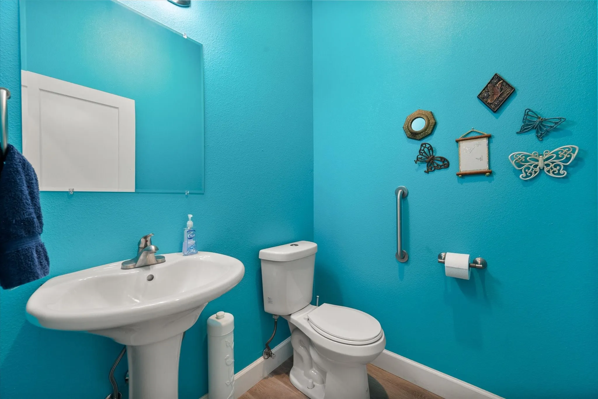 Single Family Residence For Sale in Hill County , 36067 Cedar Ridge Drive, Whitney, Texas 76692, 3 Bedroom, 3 Bathroom, 2 Garage spaces, 2,350 Sqft, built in 2020, mls#21363697, Real Estate Agent in Whitney, Homes For Sale in Hill county, Homes For Sale in Whitney, Realtor in Whitney Texas, Real Estate Brokerage Independent Realty Texas, Luminita Cordes Realtor