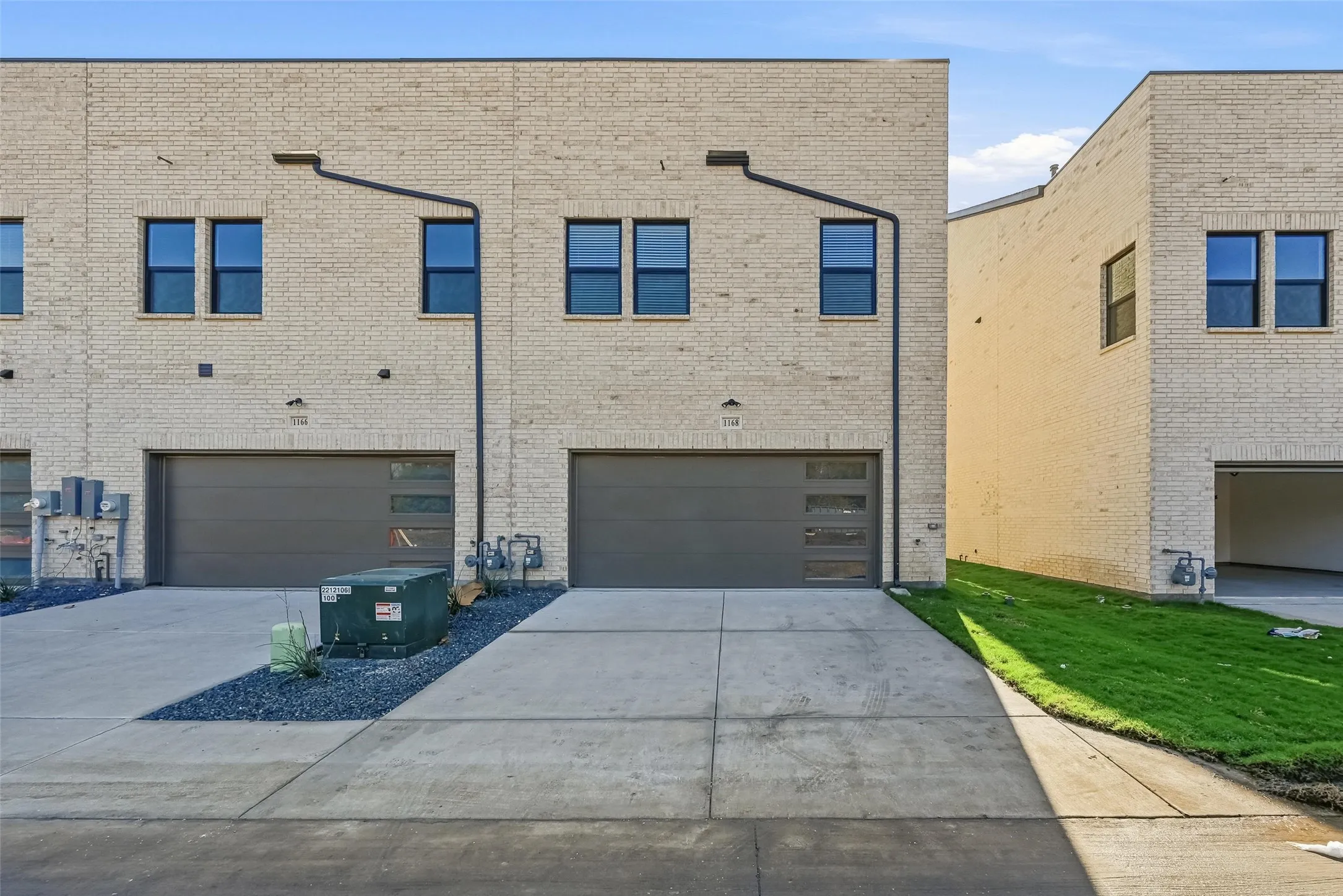 Townhouse For Rent in Collin County , 1168 DAYBREAK Drive 1168, Allen, Texas 75013, 3 Bedroom, 3 Bathroom, 2 Garage spaces, 2,057 Sqft, built in 2025, mls#21365747, Real Estate Agent in Allen, Homes For Rent in Collin county, Homes For Rent in Allen, Realtor in Allen Texas, Real Estate Brokerage Independent Realty Texas, Luminita Cordes Realtor