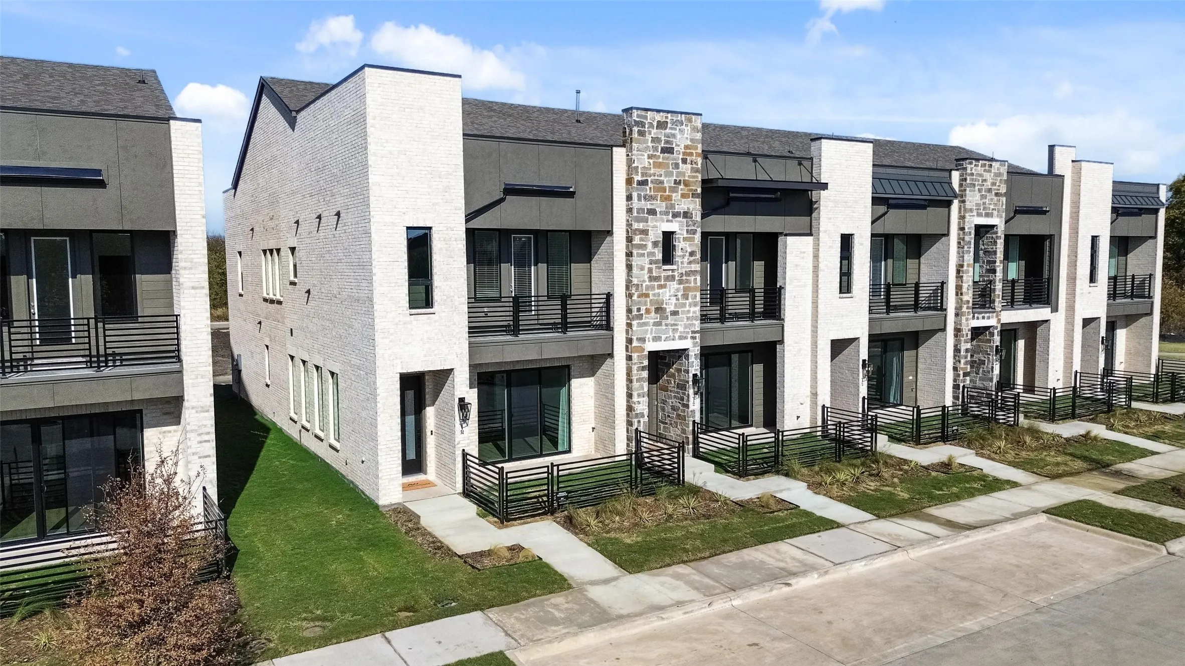 Townhouse For Rent in Collin County , 1168 DAYBREAK Drive 1168, Allen, Texas 75013, 3 Bedroom, 3 Bathroom, 2 Garage spaces, 2,057 Sqft, built in 2025, mls#21365747, Real Estate Agent in Allen, Homes For Rent in Collin county, Homes For Rent in Allen, Realtor in Allen Texas, Real Estate Brokerage Independent Realty Texas, Luminita Cordes Realtor