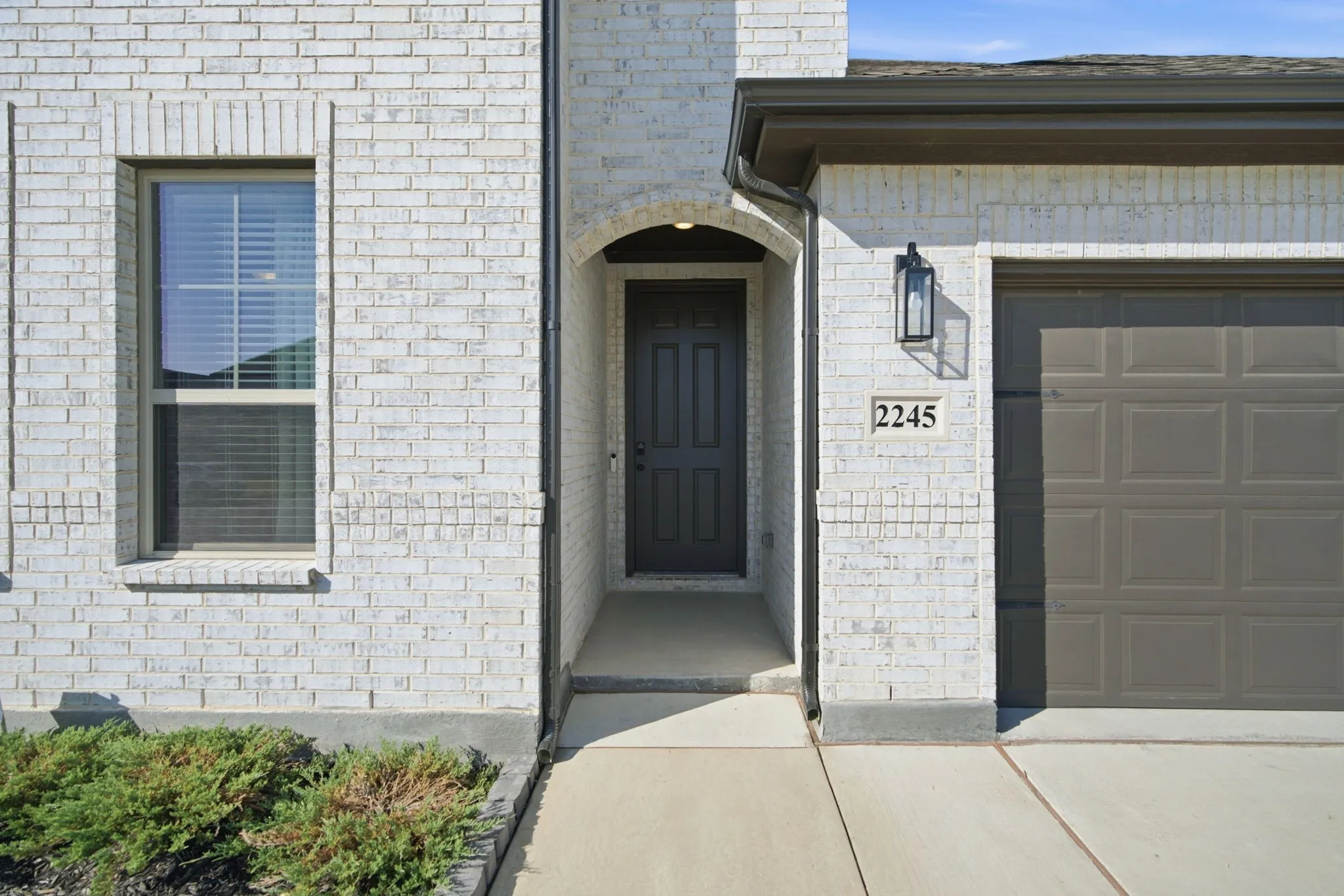 Single Family Residence For Sale in Tarrant County , 2245 Bellatrix Drive, Haslet, Texas 76052, 4 Bedroom, 3 Bathroom, 2 Garage spaces, 2,526 Sqft, built in 2023, mls#21365676, Real Estate Agent in Haslet, Homes For Sale in Tarrant county, Homes For Sale in Haslet, Realtor in Haslet Texas, Real Estate Brokerage Independent Realty Texas, Luminita Cordes Realtor