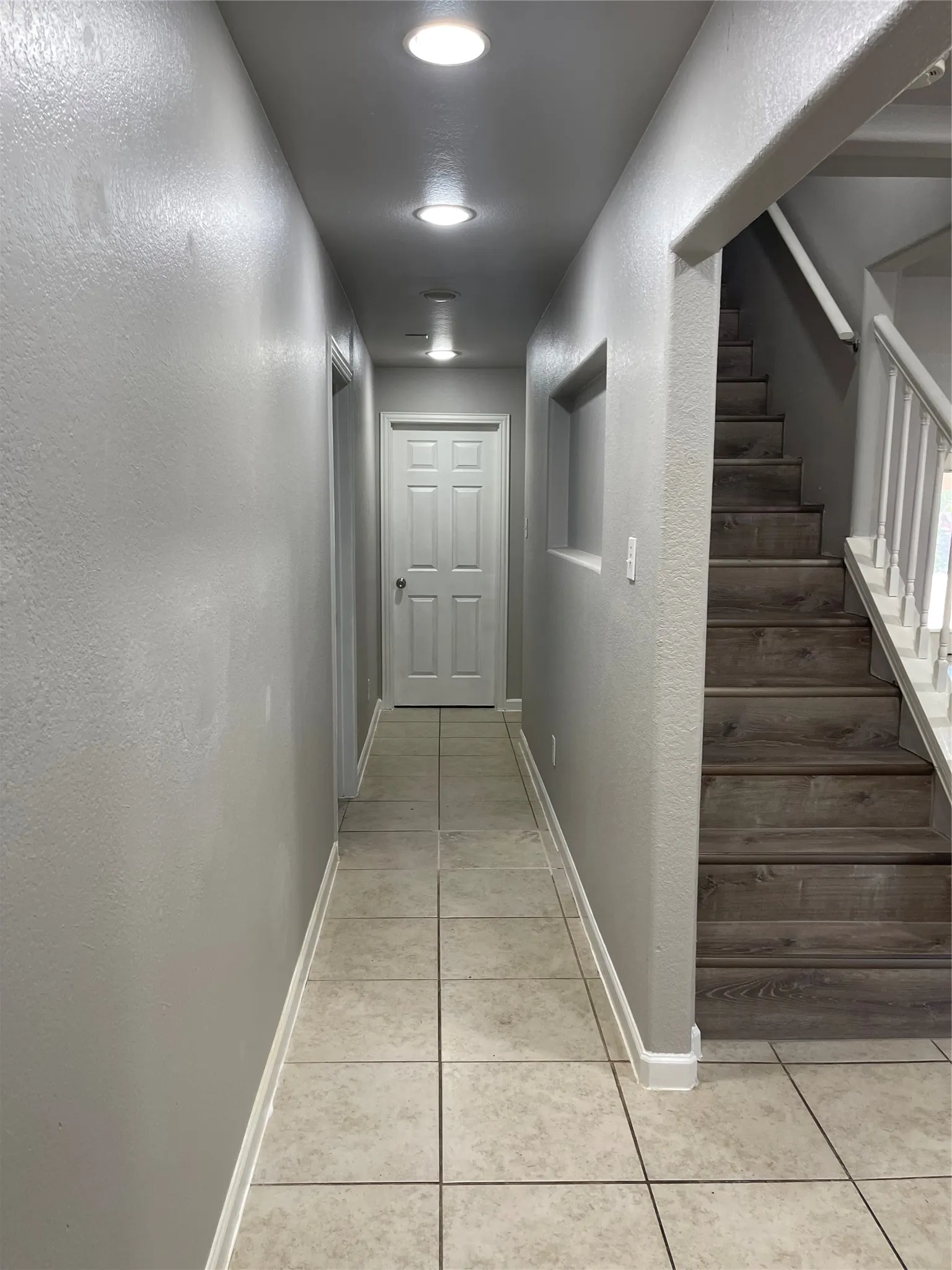 Single Family Residence For Sale in Tarrant County , 6912 Heritage Lane, Fort Worth, Texas 76134, 5 Bedroom, 2 Bathroom, 2 Garage spaces, 2,362 Sqft, built in 1959, mls#21364428, Real Estate Agent in Fort Worth, Homes For Sale in Tarrant county, Homes For Sale in Fort Worth, Realtor in Fort Worth Texas, Real Estate Brokerage Independent Realty Texas, Luminita Cordes Realtor
