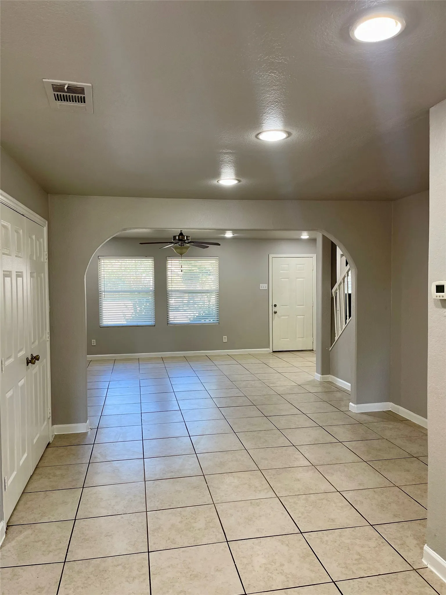 Single Family Residence For Sale in Tarrant County , 6912 Heritage Lane, Fort Worth, Texas 76134, 5 Bedroom, 2 Bathroom, 2 Garage spaces, 2,362 Sqft, built in 1959, mls#21364428, Real Estate Agent in Fort Worth, Homes For Sale in Tarrant county, Homes For Sale in Fort Worth, Realtor in Fort Worth Texas, Real Estate Brokerage Independent Realty Texas, Luminita Cordes Realtor