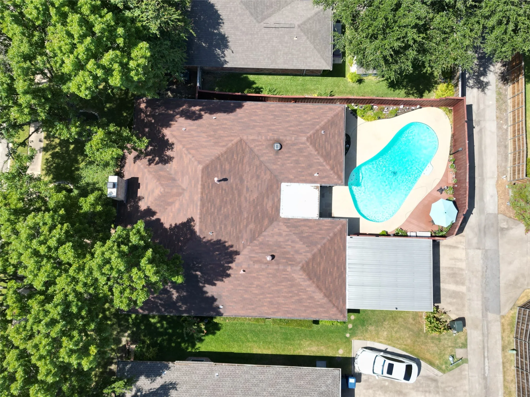Single Family Residence For Sale in Dallas County , 417 Stroud Lane, Garland, Texas 75043, 3 Bedroom, 2 Bathroom, 2 Garage spaces, 1,942 Sqft, built in 1980, mls#21365373, Real Estate Agent in Garland, Homes For Sale in Dallas county, Homes For Sale in Garland, Realtor in Garland Texas, Real Estate Brokerage Independent Realty Texas, Luminita Cordes Realtor