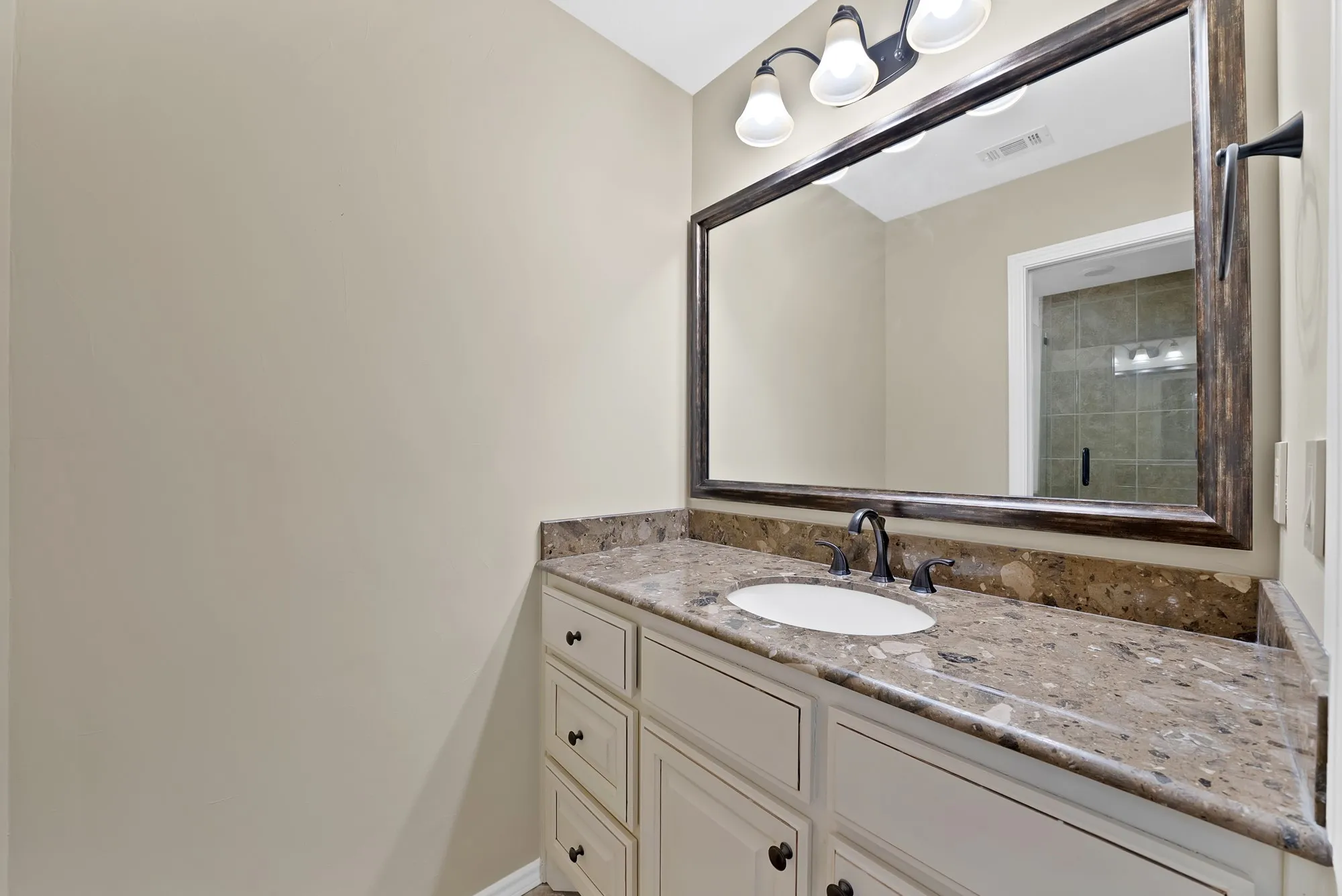 Single Family Residence For Sale in Collin County , 3516 Nancy Court, Plano, Texas 75023, 4 Bedroom, 3 Bathroom, 3 Garage spaces, 3,787 Sqft, built in 1984, mls#21359426, Real Estate Agent in Plano, Homes For Sale in Collin county, Homes For Sale in Plano, Realtor in Plano Texas, Real Estate Brokerage Independent Realty Texas, Luminita Cordes Realtor