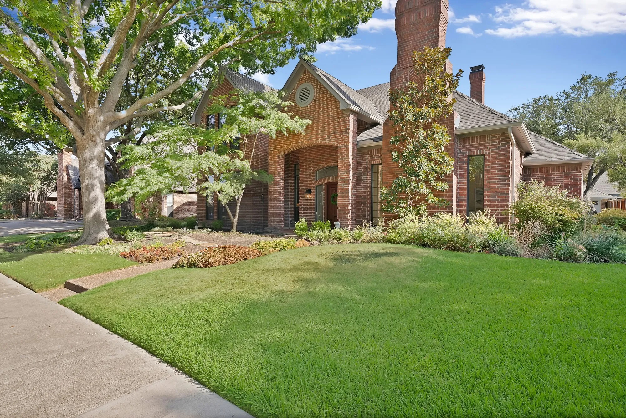 Single Family Residence For Sale in Collin County , 3516 Nancy Court, Plano, Texas 75023, 4 Bedroom, 3 Bathroom, 3 Garage spaces, 3,787 Sqft, built in 1984, mls#21359426, Real Estate Agent in Plano, Homes For Sale in Collin county, Homes For Sale in Plano, Realtor in Plano Texas, Real Estate Brokerage Independent Realty Texas, Luminita Cordes Realtor