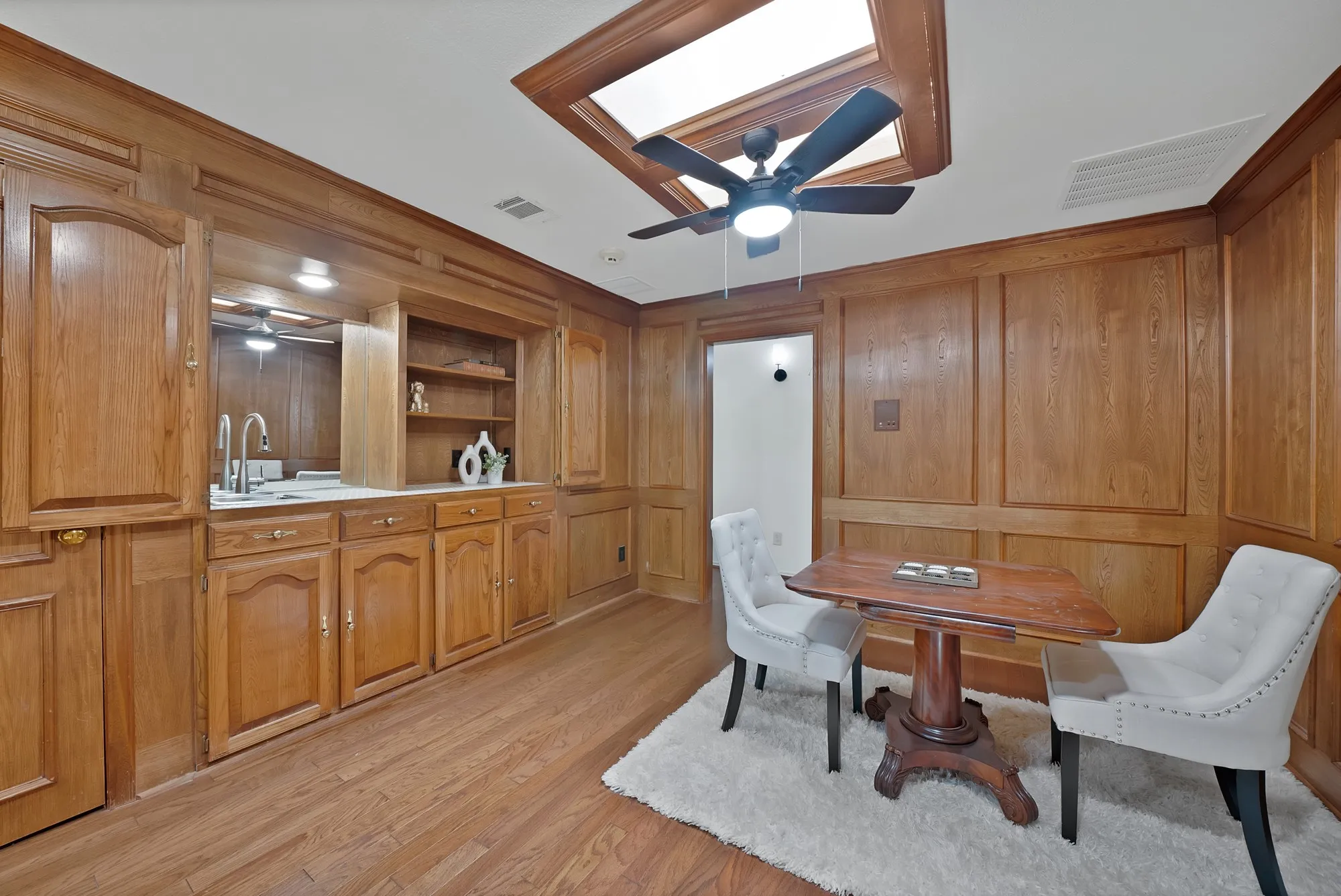 Single Family Residence For Sale in Collin County , 3516 Nancy Court, Plano, Texas 75023, 4 Bedroom, 3 Bathroom, 3 Garage spaces, 3,787 Sqft, built in 1984, mls#21359426, Real Estate Agent in Plano, Homes For Sale in Collin county, Homes For Sale in Plano, Realtor in Plano Texas, Real Estate Brokerage Independent Realty Texas, Luminita Cordes Realtor