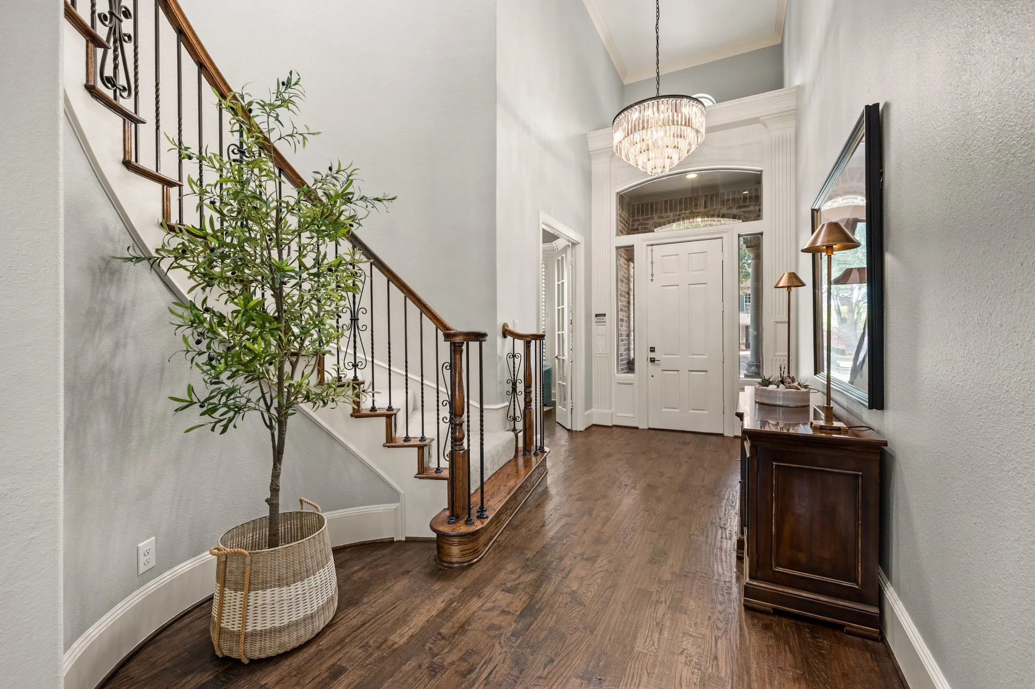 Single Family Residence For Sale in Denton County , 4472 Donegal Drive, Frisco, Texas 75034, 5 Bedroom, 4 Bathroom, 3 Garage spaces, 4,250 Sqft, built in 2003, mls#21354931, Real Estate Agent in Frisco, Homes For Sale in Denton county, Homes For Sale in Frisco, Realtor in Frisco Texas, Real Estate Brokerage Independent Realty Texas, Luminita Cordes Realtor