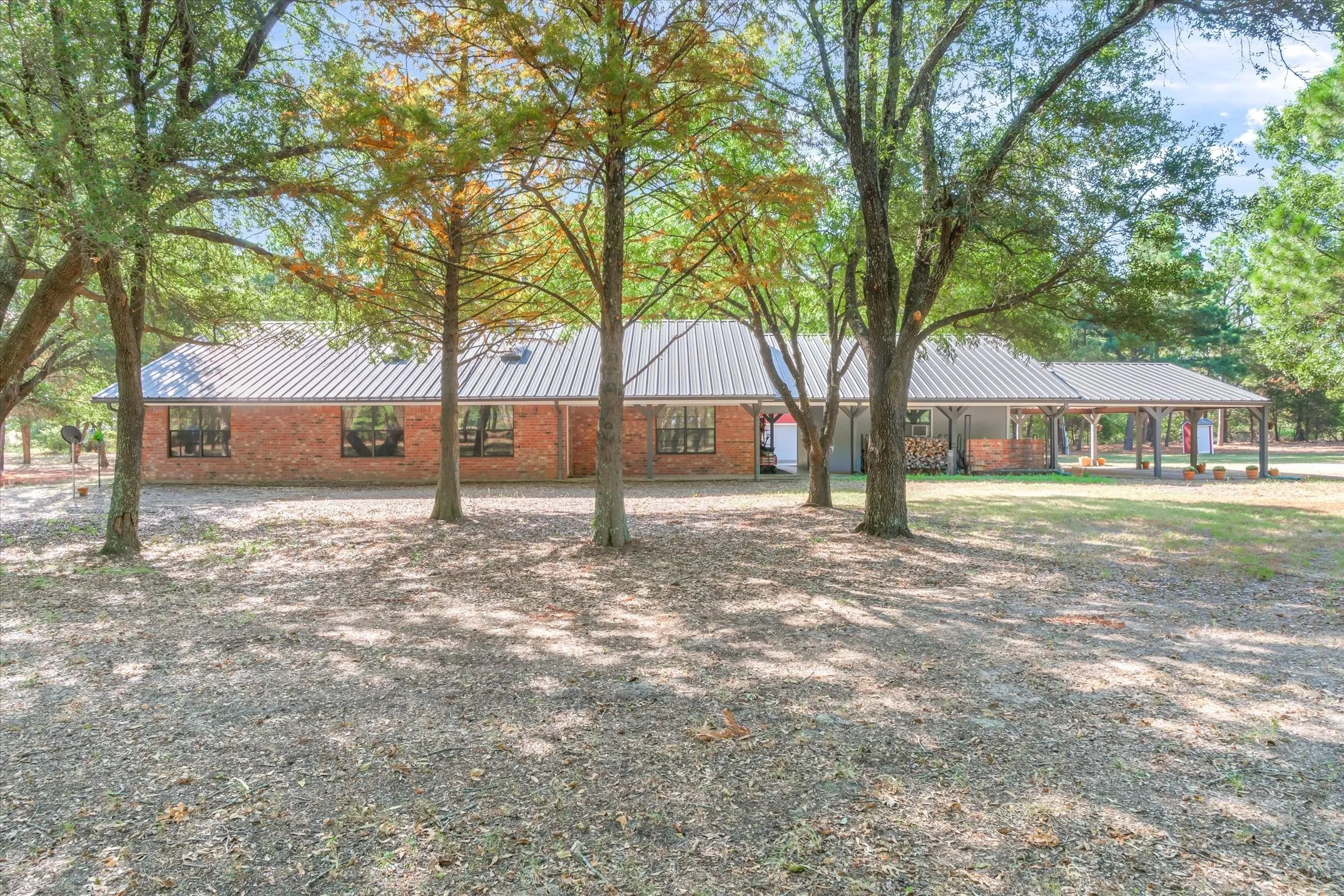 Front of this well built brick ranch style home