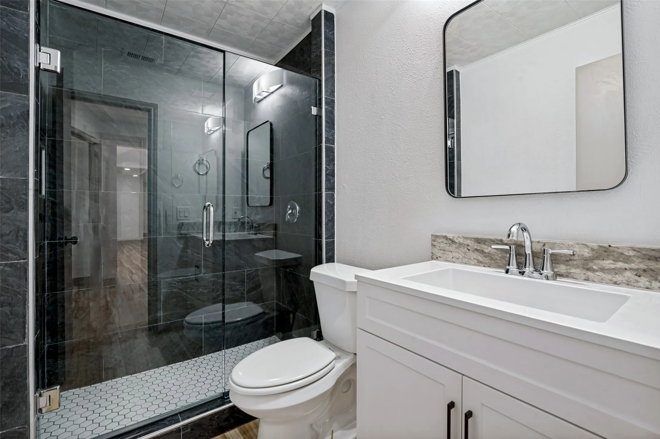 Single Family Residence For Sale in Collin County , 4316 Denver Drive, Plano, Texas 75093, 3 Bedroom, 2 Bathroom, 2 Garage spaces, 1,893 Sqft, built in 1983, mls#21365765, Real Estate Agent in Plano, Homes For Sale in Collin county, Homes For Sale in Plano, Realtor in Plano Texas, Real Estate Brokerage Independent Realty Texas, Luminita Cordes Realtor