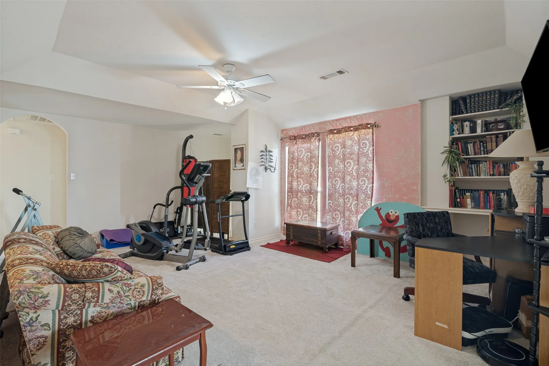 Single Family Residence For Sale in Collin County , 2213 Ranch Road, Sachse, Texas 75048, 5 Bedroom, 4 Bathroom, 2 Garage spaces, 3,497 Sqft, built in 2005, mls#21361440, Real Estate Agent in Sachse, Homes For Sale in Collin county, Homes For Sale in Sachse, Realtor in Sachse Texas, Real Estate Brokerage Independent Realty Texas, Luminita Cordes Realtor