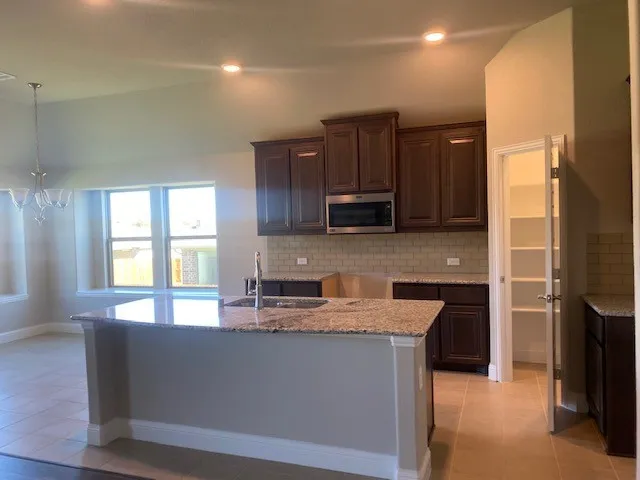 Single Family Residence For Rent in Grayson County , 2609 Saint Lawrence Drive, Sherman, Texas 75092, 3 Bedroom, 2 Bathroom, 2 Garage spaces, 1,826 Sqft, built in 2022, mls#21365761, Real Estate Agent in Sherman, Homes For Rent in Grayson county, Homes For Rent in Sherman, Realtor in Sherman Texas, Real Estate Brokerage Independent Realty Texas, Luminita Cordes Realtor