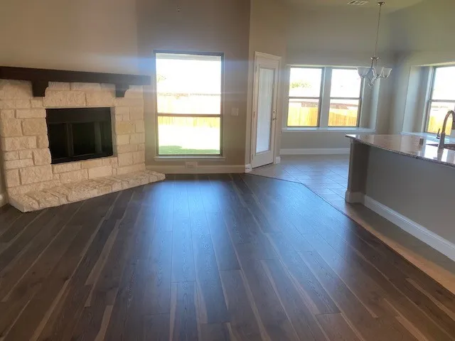 Single Family Residence For Rent in Grayson County , 2609 Saint Lawrence Drive, Sherman, Texas 75092, 3 Bedroom, 2 Bathroom, 2 Garage spaces, 1,826 Sqft, built in 2022, mls#21365761, Real Estate Agent in Sherman, Homes For Rent in Grayson county, Homes For Rent in Sherman, Realtor in Sherman Texas, Real Estate Brokerage Independent Realty Texas, Luminita Cordes Realtor