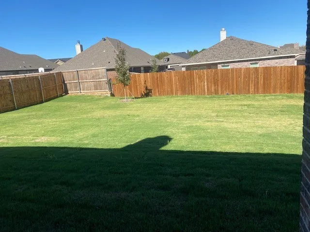 Single Family Residence For Rent in Grayson County , 2609 Saint Lawrence Drive, Sherman, Texas 75092, 3 Bedroom, 2 Bathroom, 2 Garage spaces, 1,826 Sqft, built in 2022, mls#21365761, Real Estate Agent in Sherman, Homes For Rent in Grayson county, Homes For Rent in Sherman, Realtor in Sherman Texas, Real Estate Brokerage Independent Realty Texas, Luminita Cordes Realtor