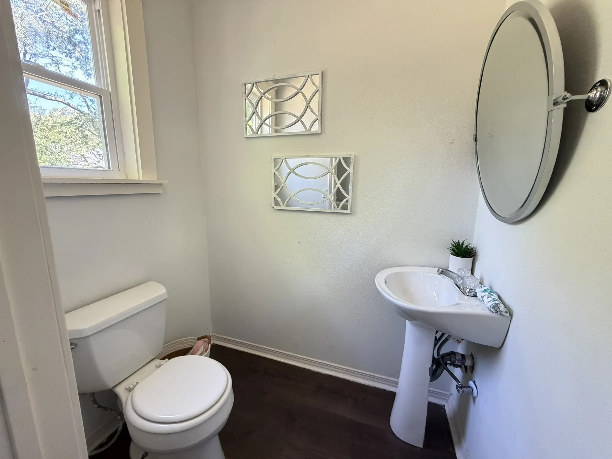 Single Family Residence For Sale in Wood County , 206 LIVE OAK, Winnsboro, Texas 75494, 3 Bedroom, 2 Bathroom, Garage spaces, 1,310 Sqft, built in 1910, mls#21358870, Real Estate Agent in Winnsboro, Homes For Sale in Wood county, Homes For Sale in Winnsboro, Realtor in Winnsboro Texas, Real Estate Brokerage Independent Realty Texas, Luminita Cordes Realtor